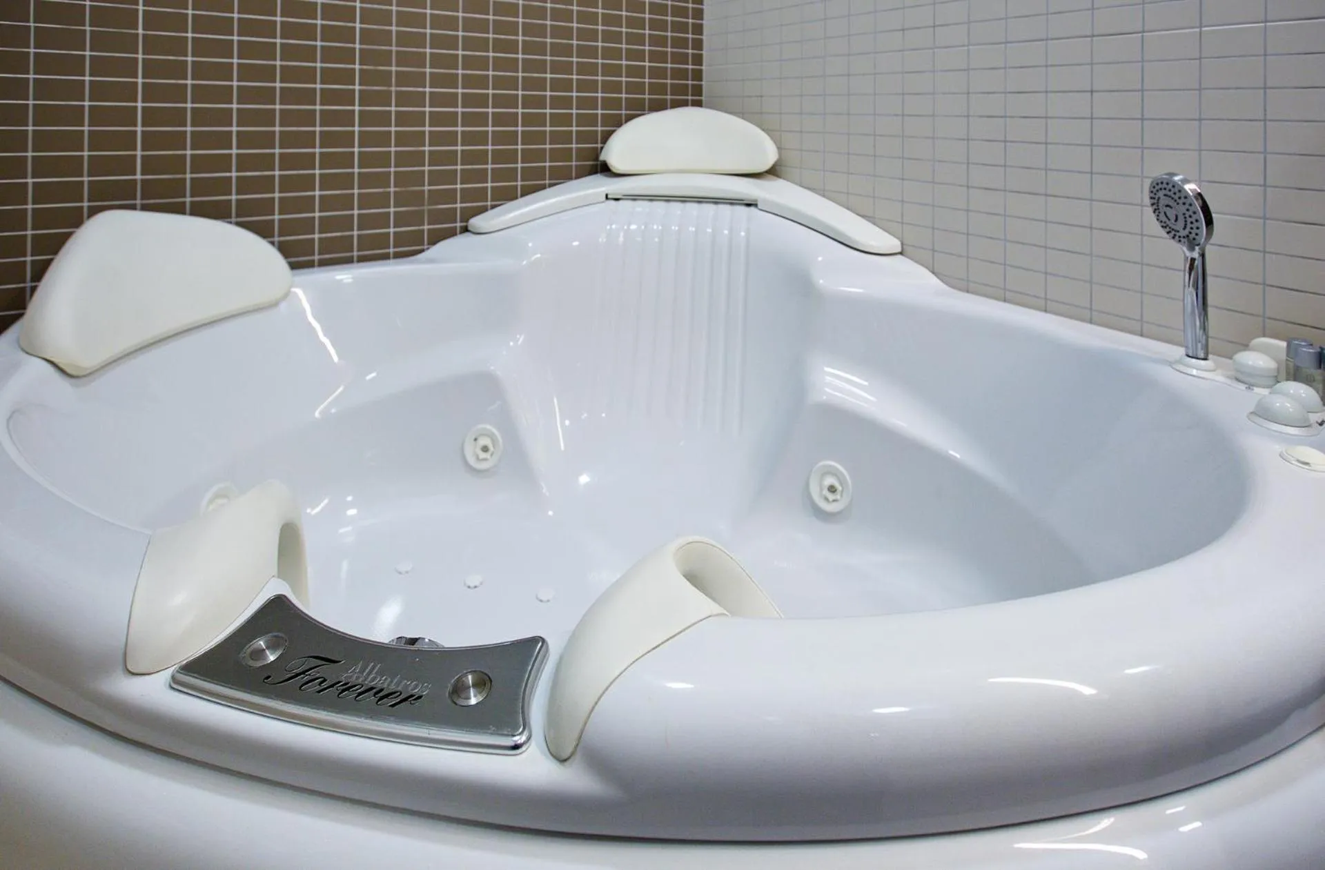 Hot Tub in Dream Hotel