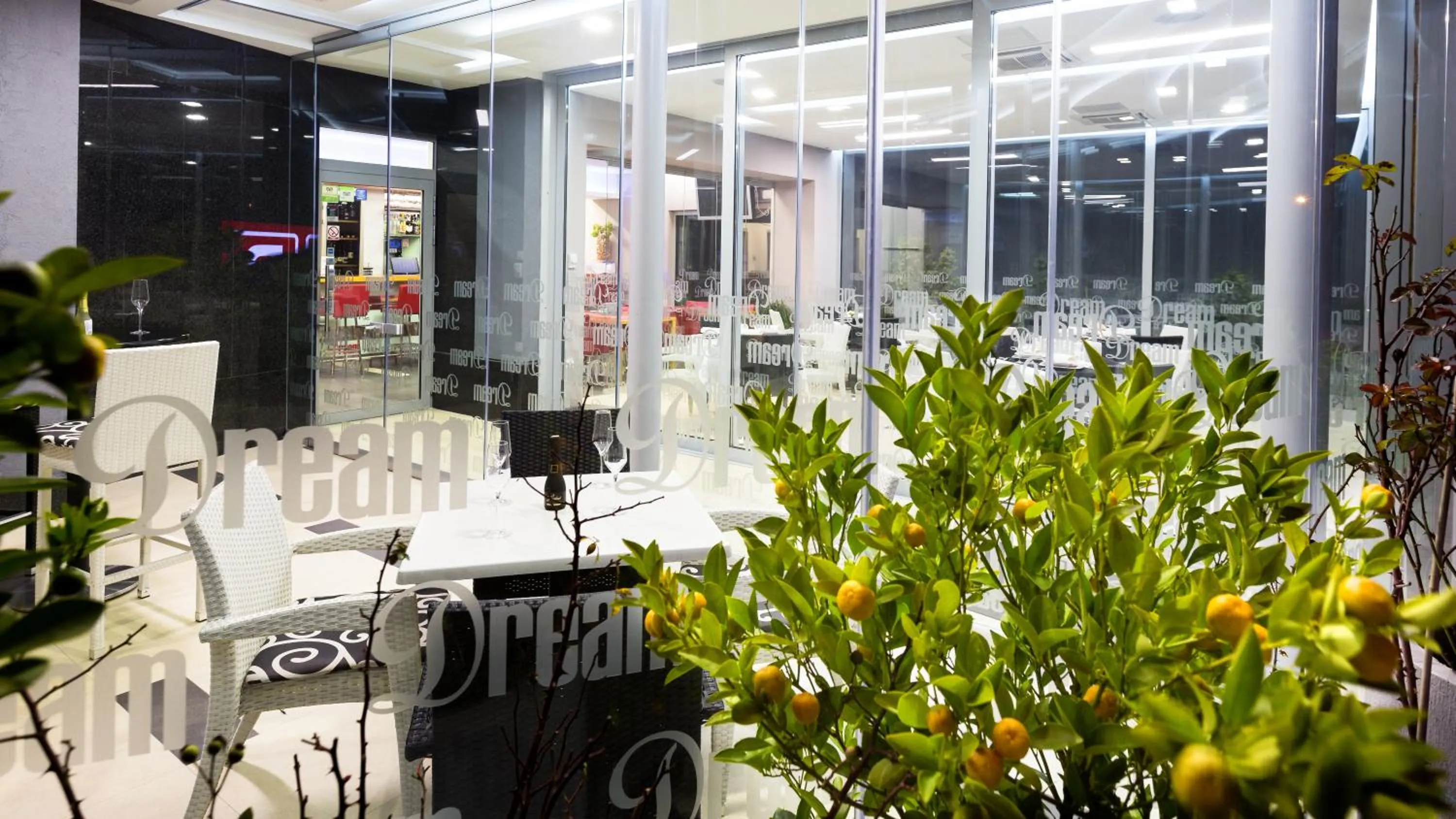 Balcony/Terrace in Dream Hotel