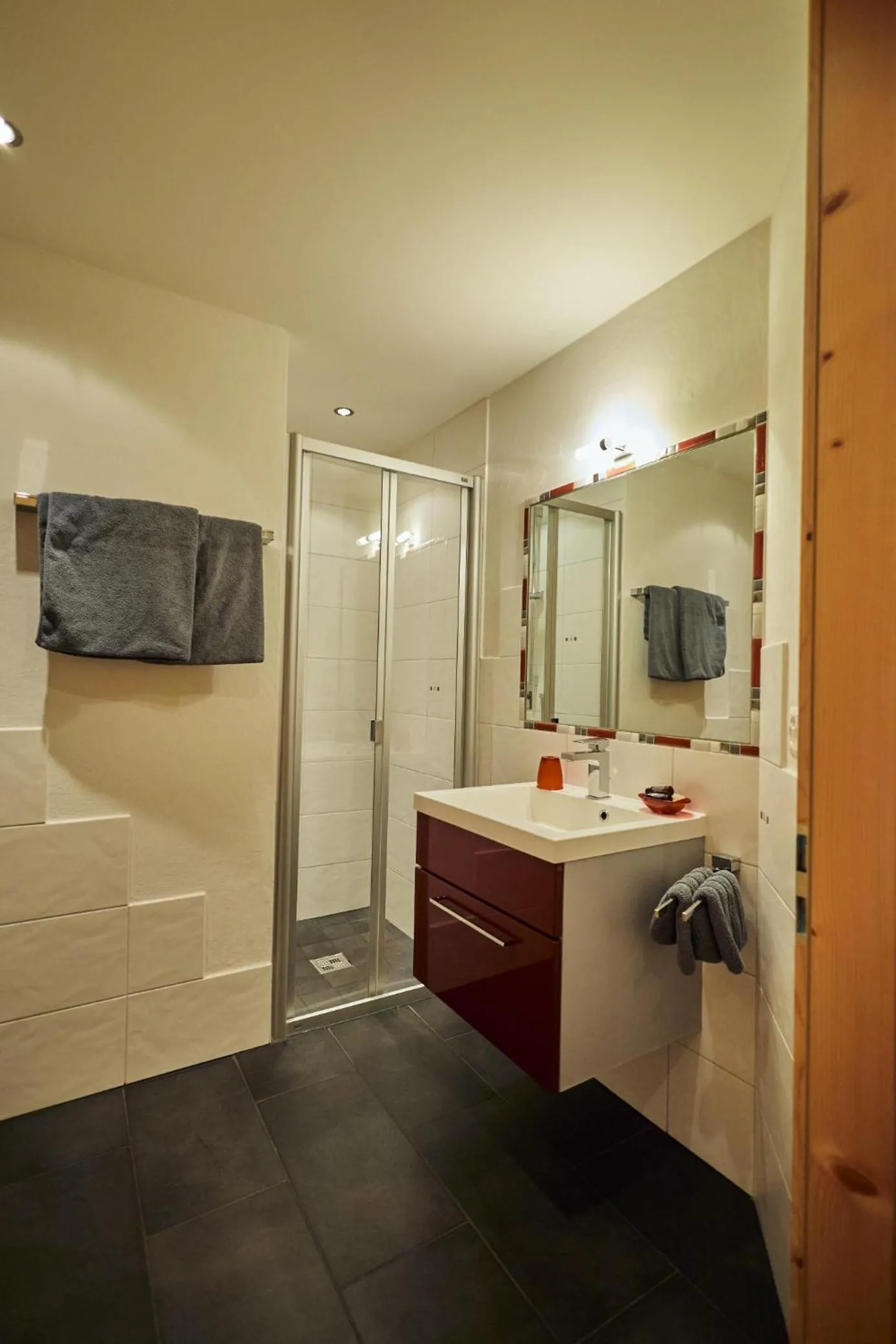 Shower in Au Vieux Champex