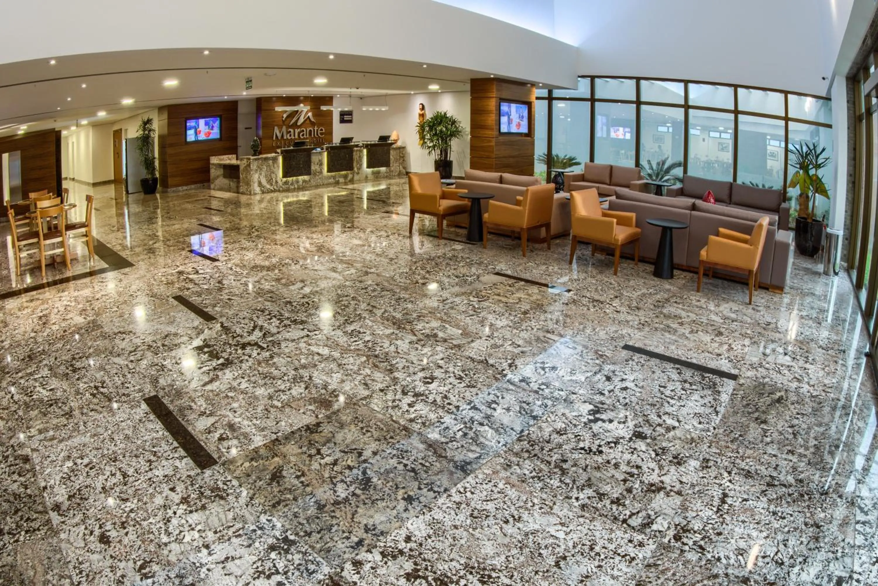Lobby or reception in Marante Executive Hotel