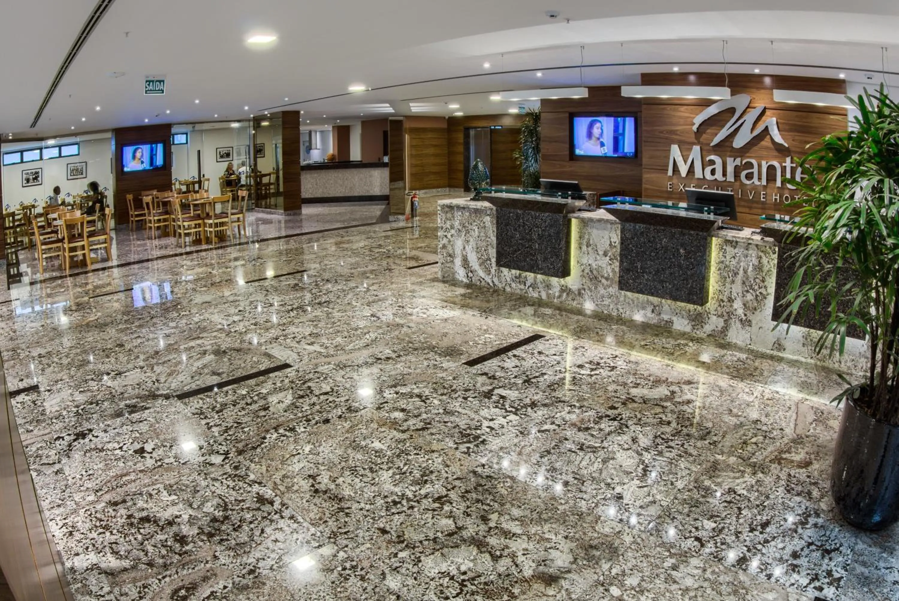 Lobby or reception in Marante Executive Hotel