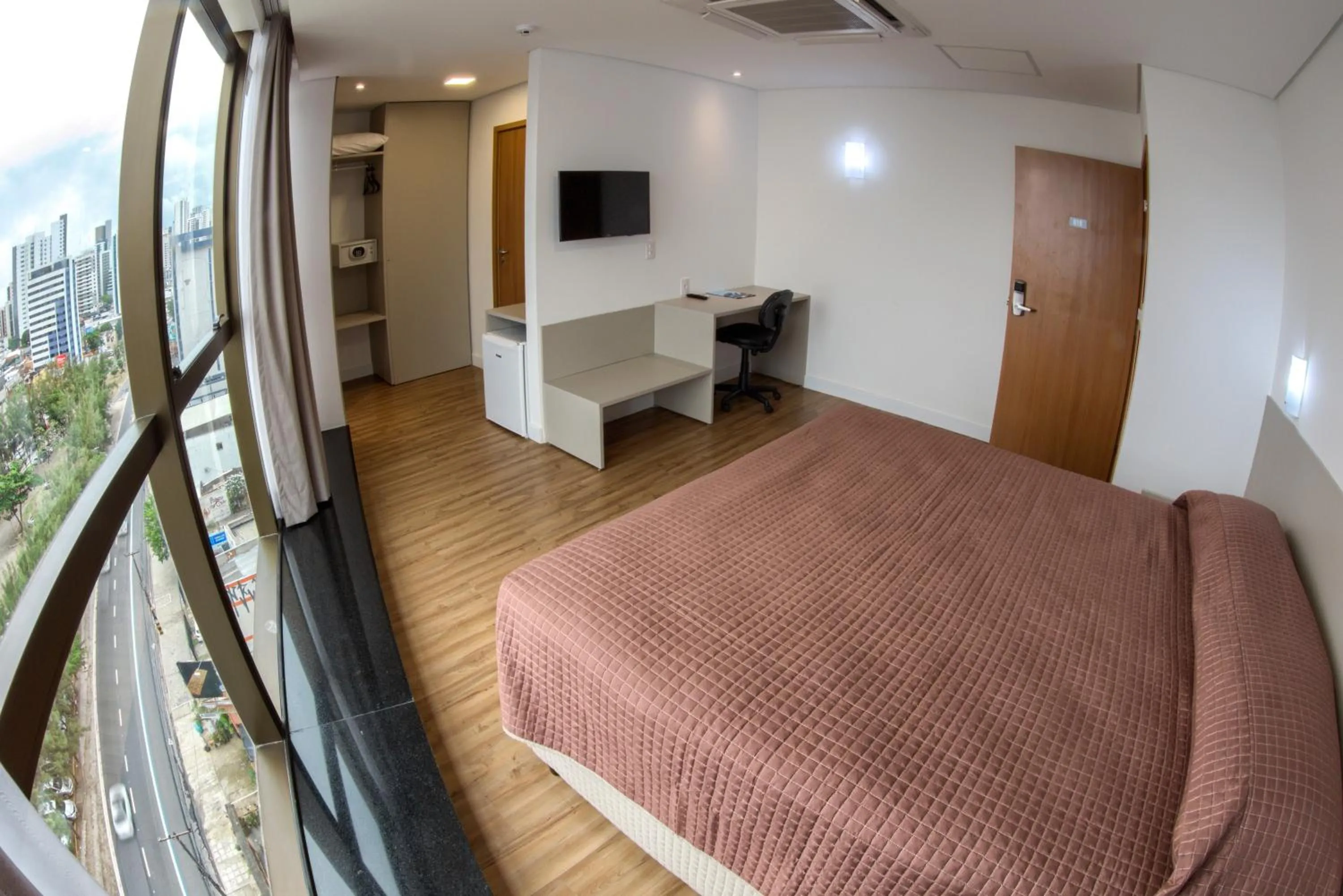 Photo of the whole room, Bed in Marante Executive Hotel