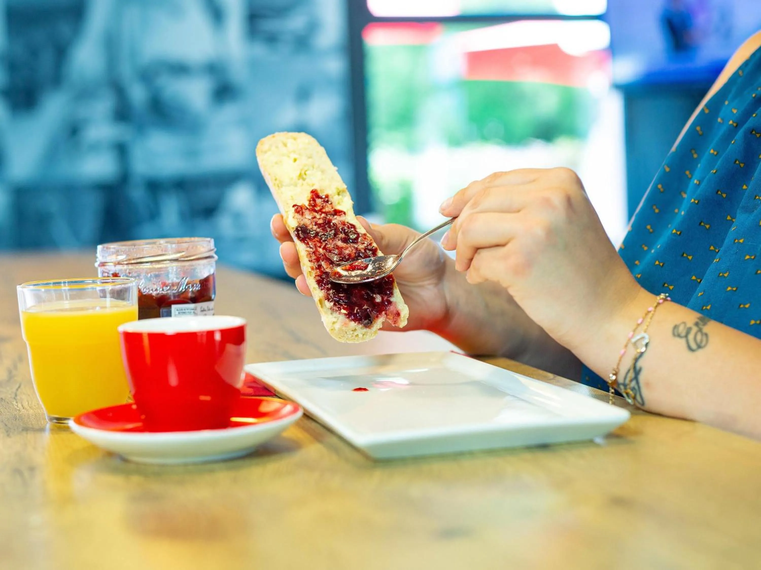 Breakfast in ibis Mulhouse Centre Filature