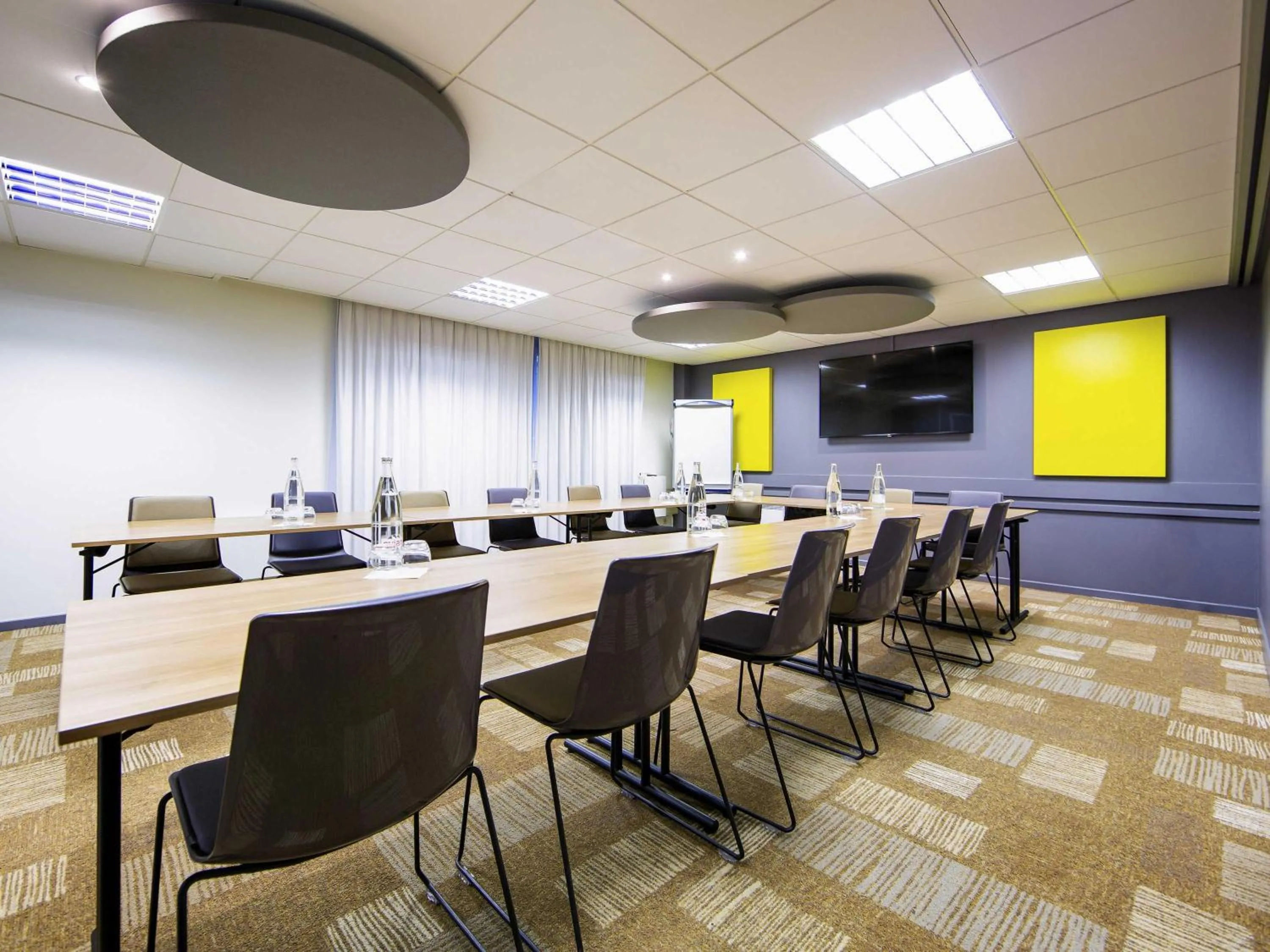 Meeting/conference room in ibis Mulhouse Centre Filature