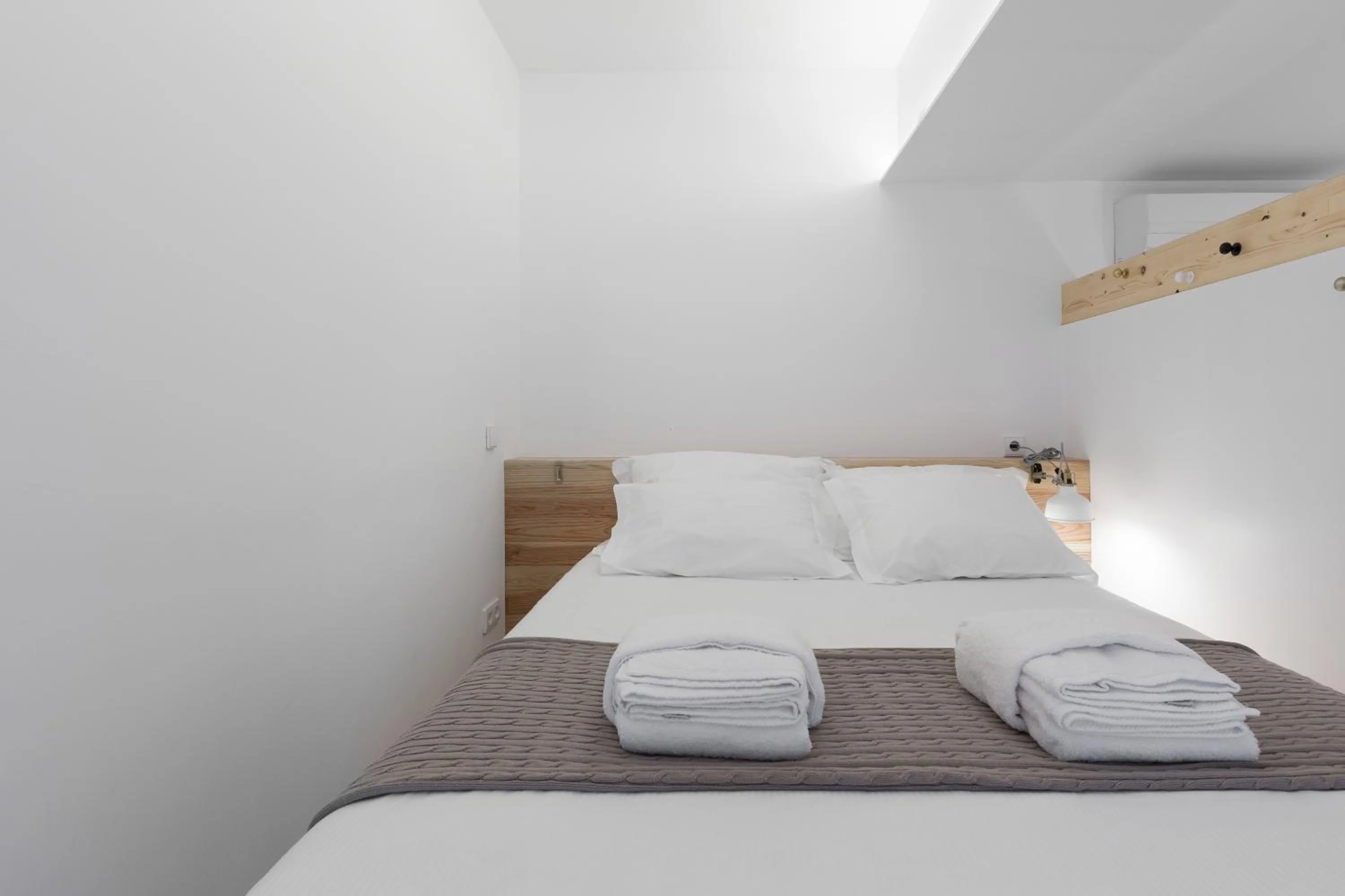 Bedroom, Bed in Goabio apartments 2 river view