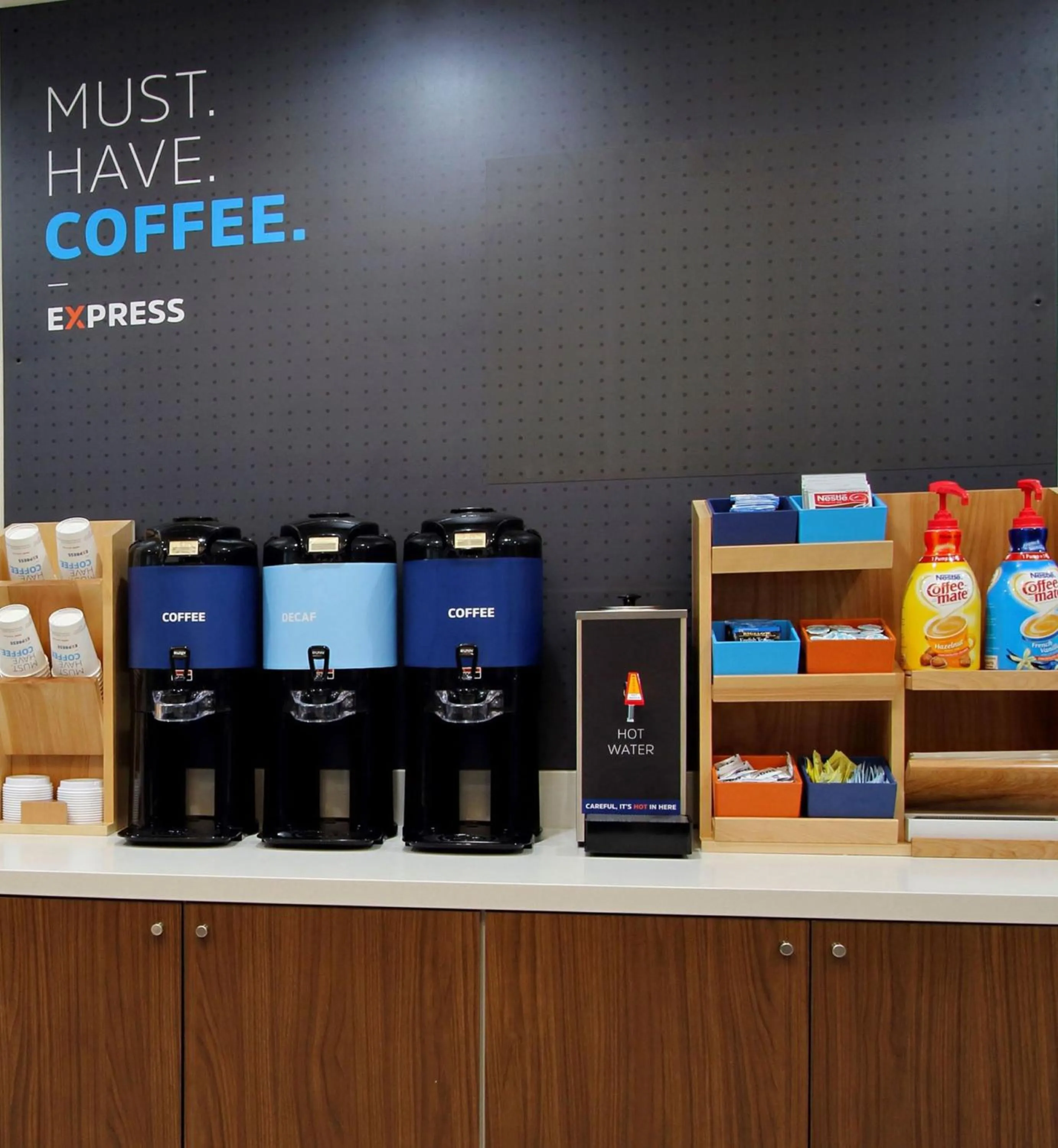 Buffet breakfast in Holiday Inn Express - Akron NW - Fairlawn by IHG