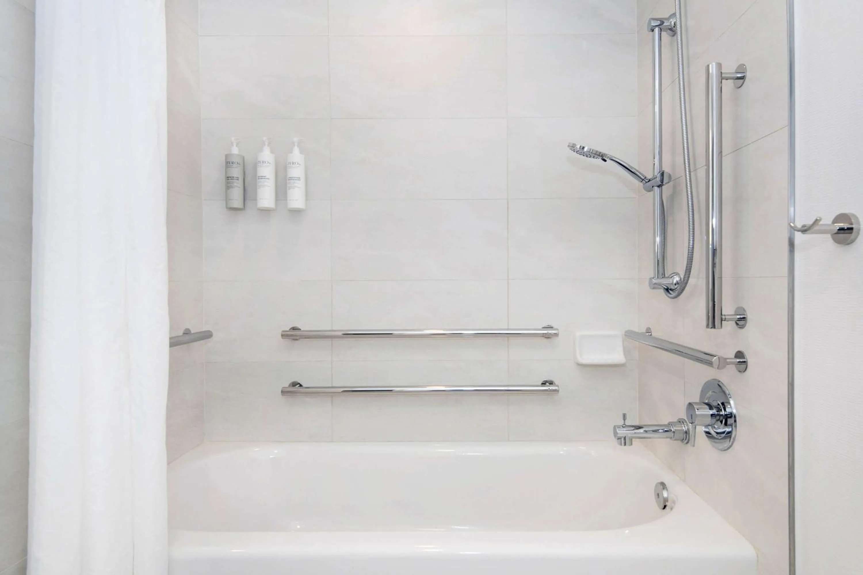 Bathroom in Embassy Suites by Hilton Raleigh Durham Airport Brier Creek