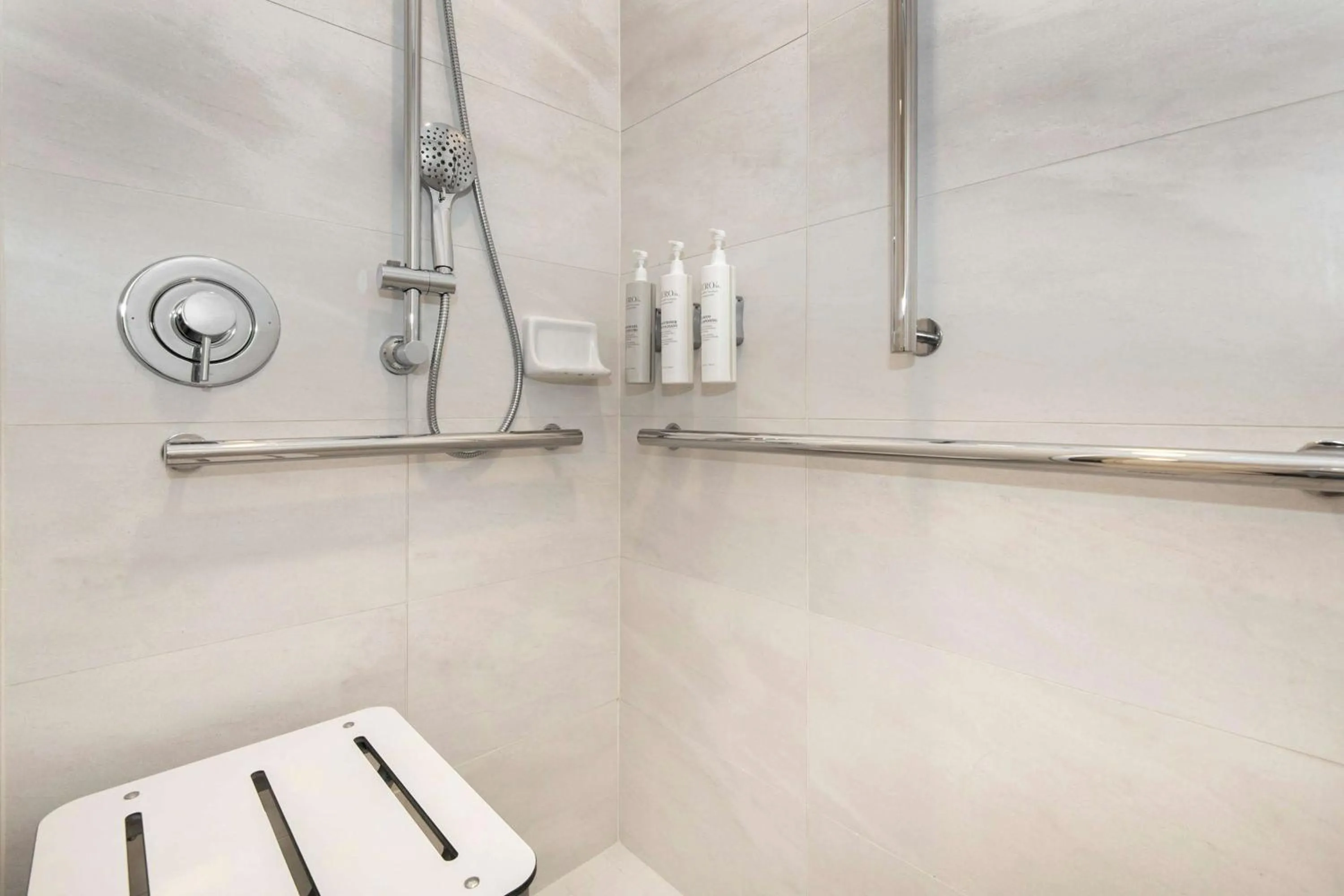 Bathroom in Embassy Suites by Hilton Raleigh Durham Airport Brier Creek