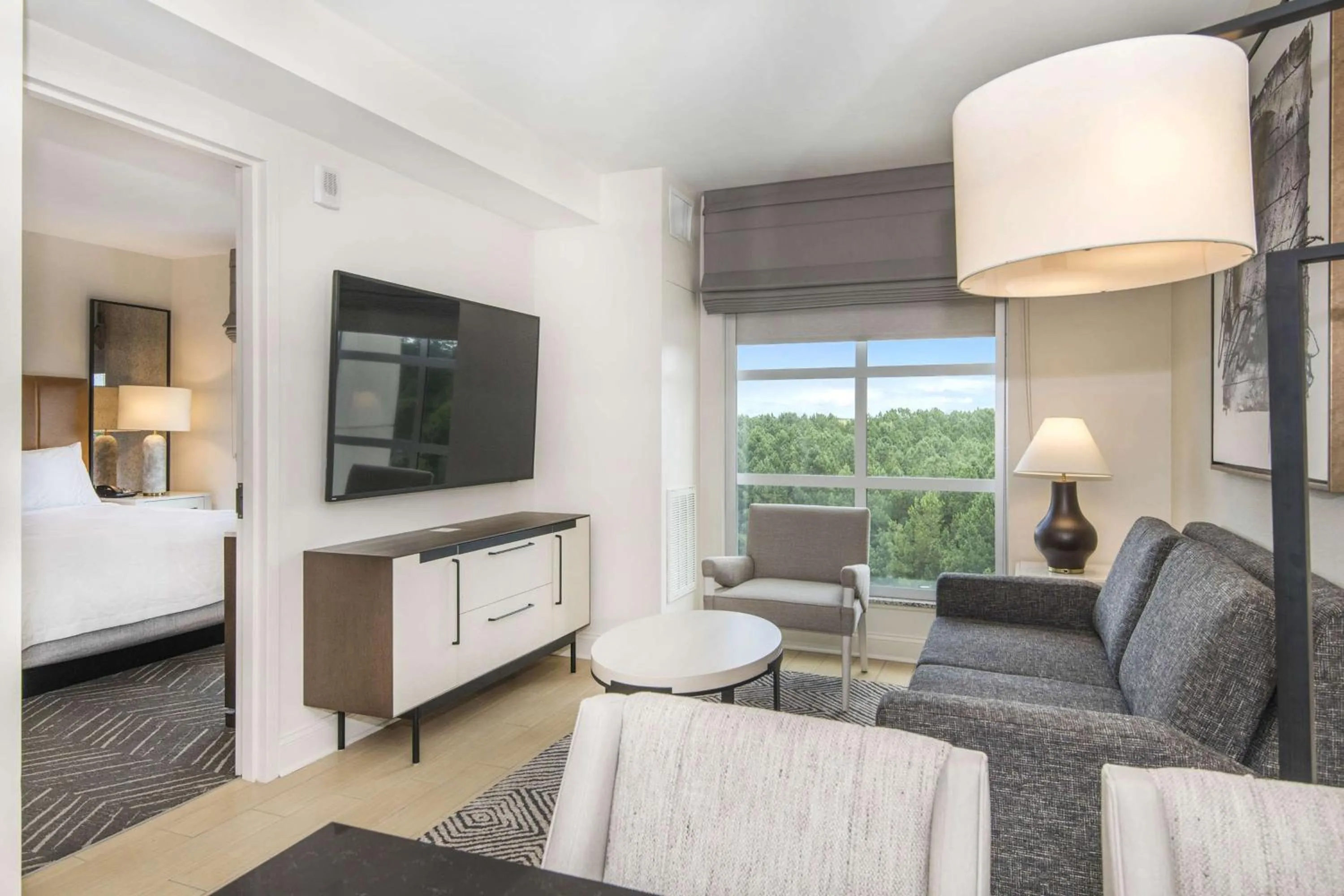 Living room, Bed in Embassy Suites by Hilton Raleigh Durham Airport Brier Creek