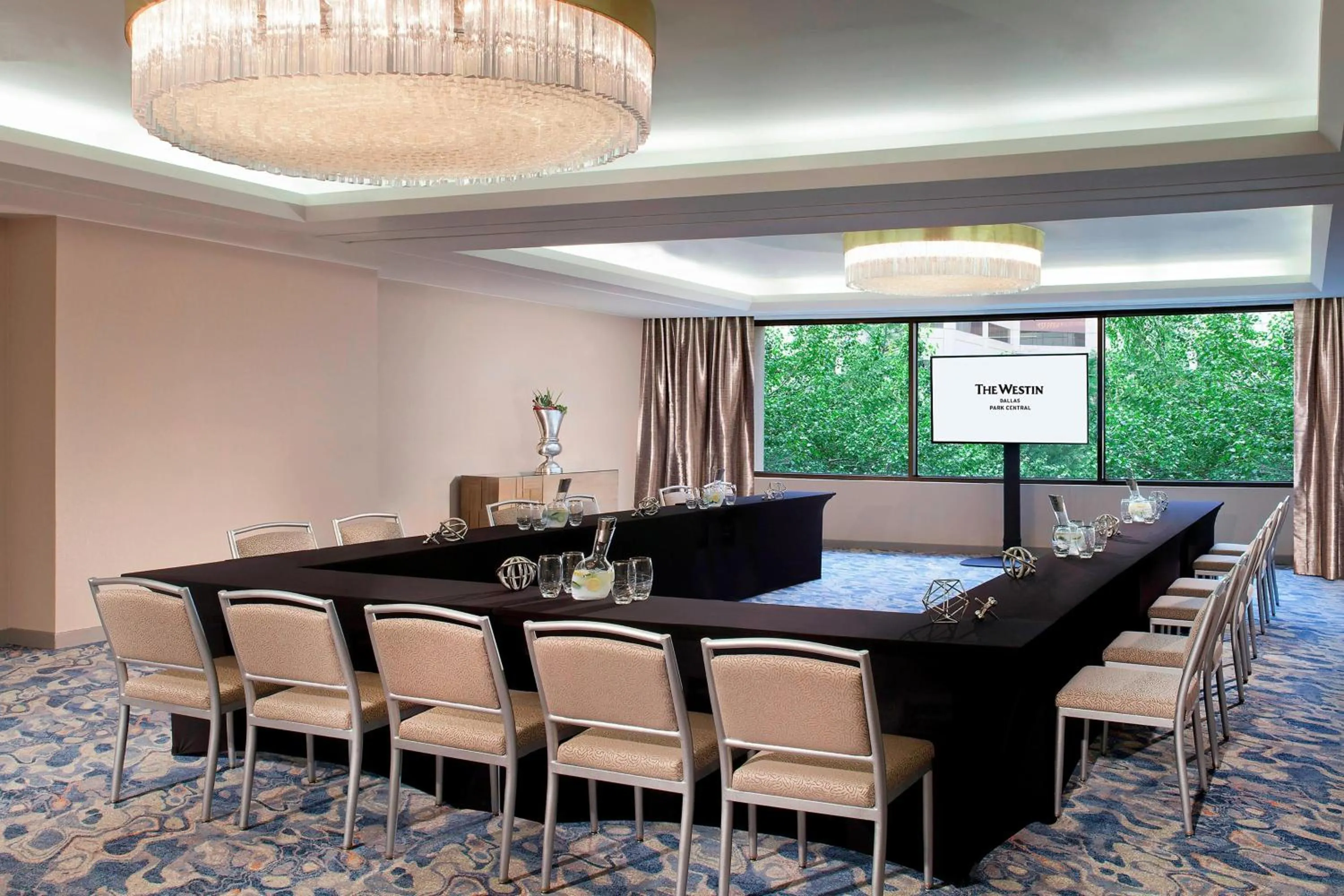 Meeting/conference room in The Westin Dallas Park Central