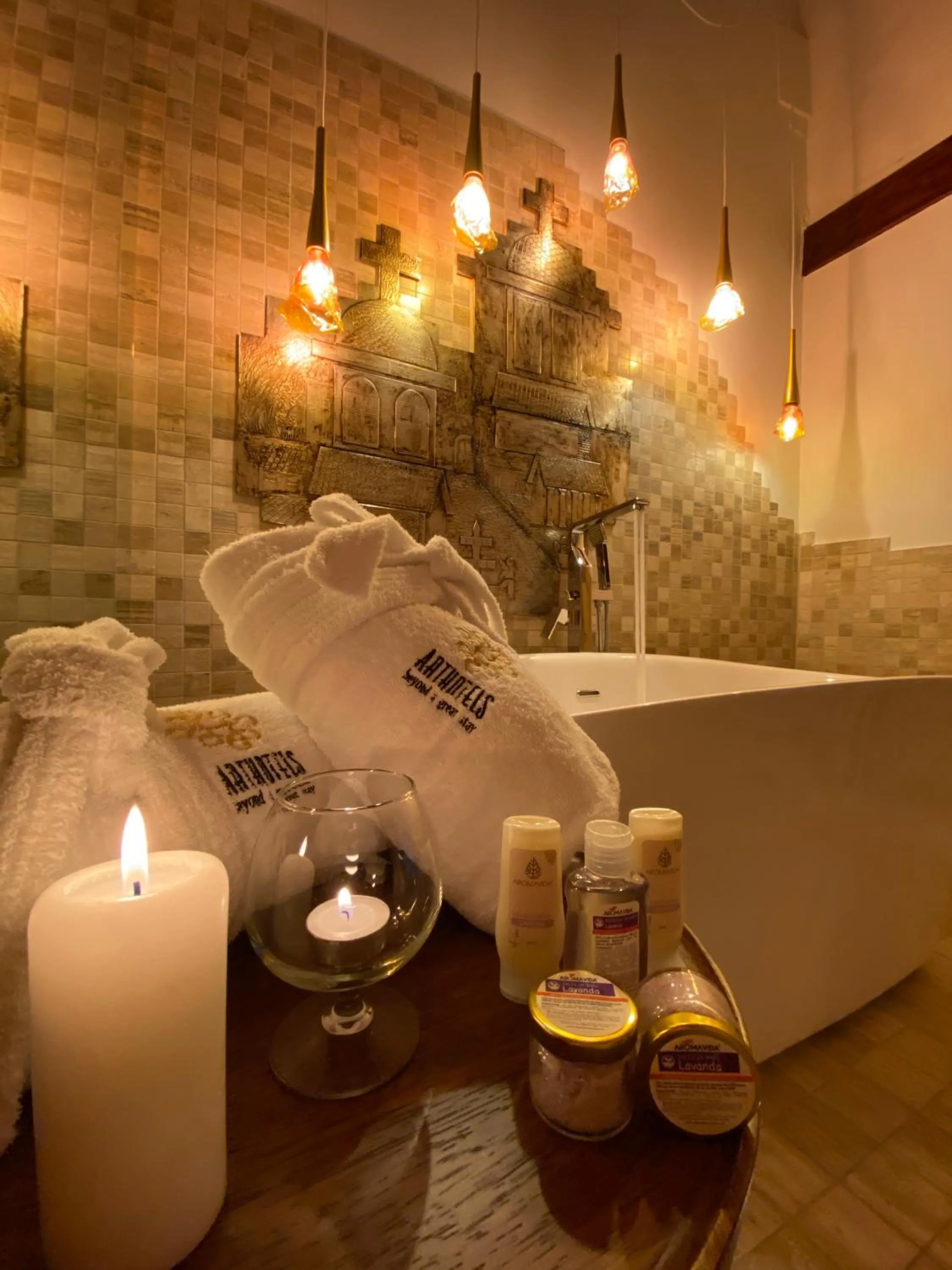 Toilet in Mama Cuchara by Art Hotels