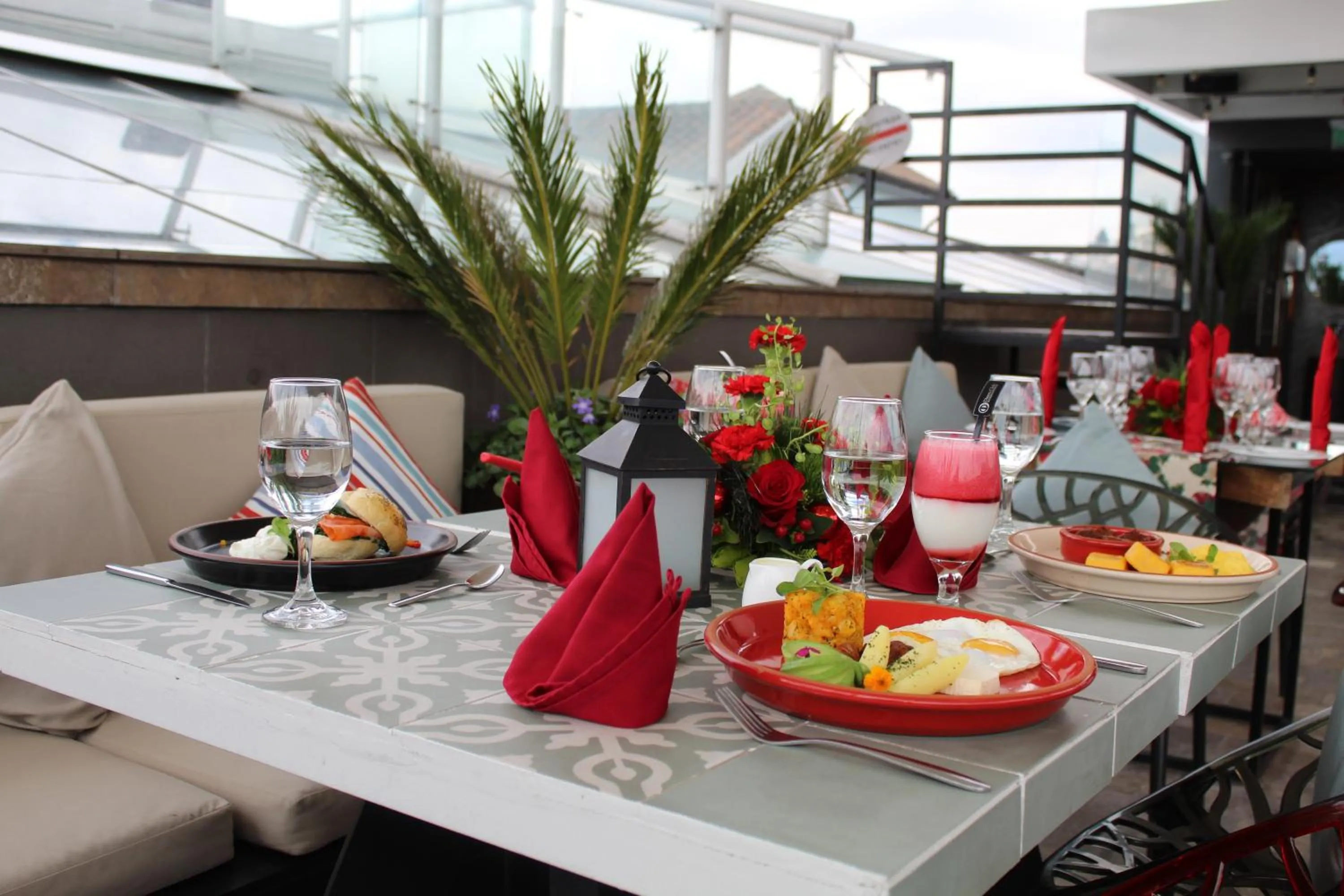 Restaurant/places to eat in Mama Cuchara by Art Hotels