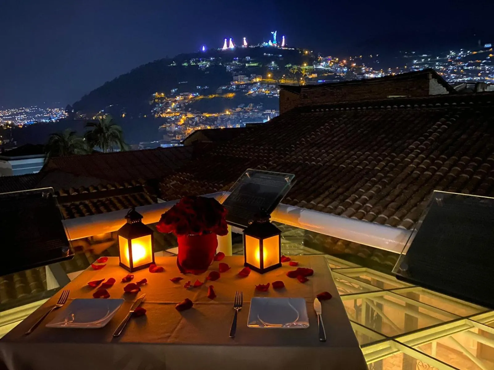 Restaurant/places to eat in Mama Cuchara by Art Hotels