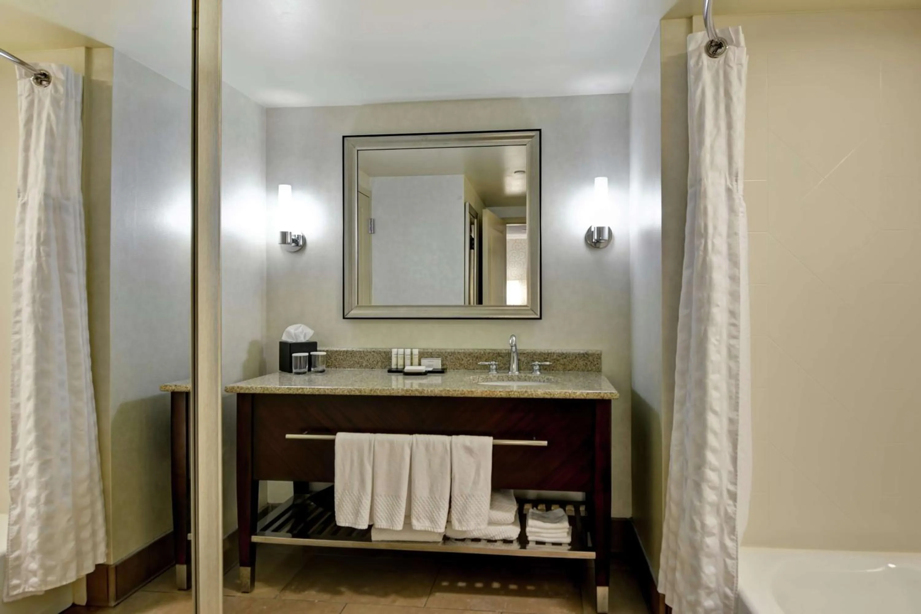 Bathroom in Embassy Suites Savannah Airport