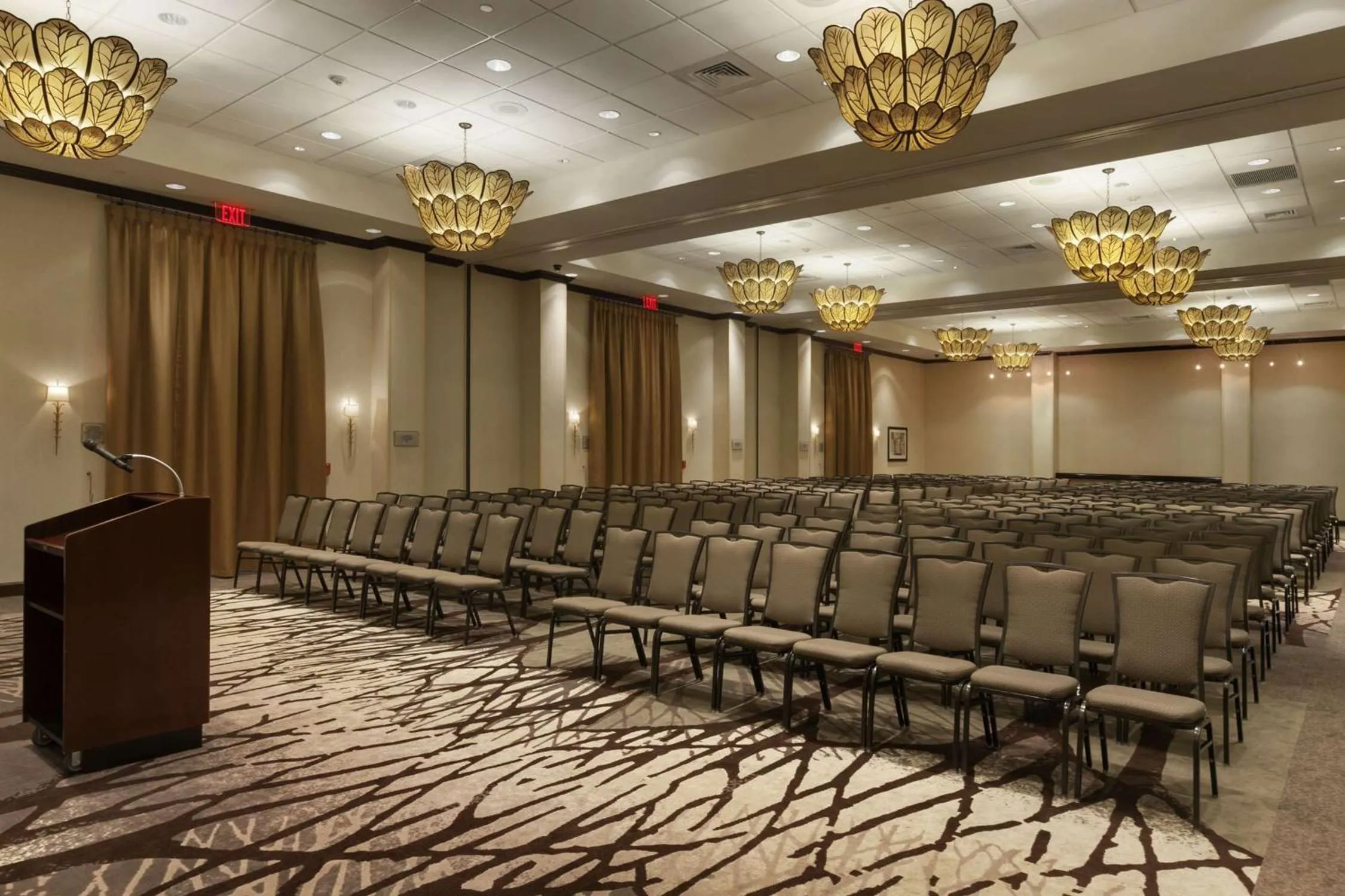 Meeting/conference room in Embassy Suites Savannah Airport