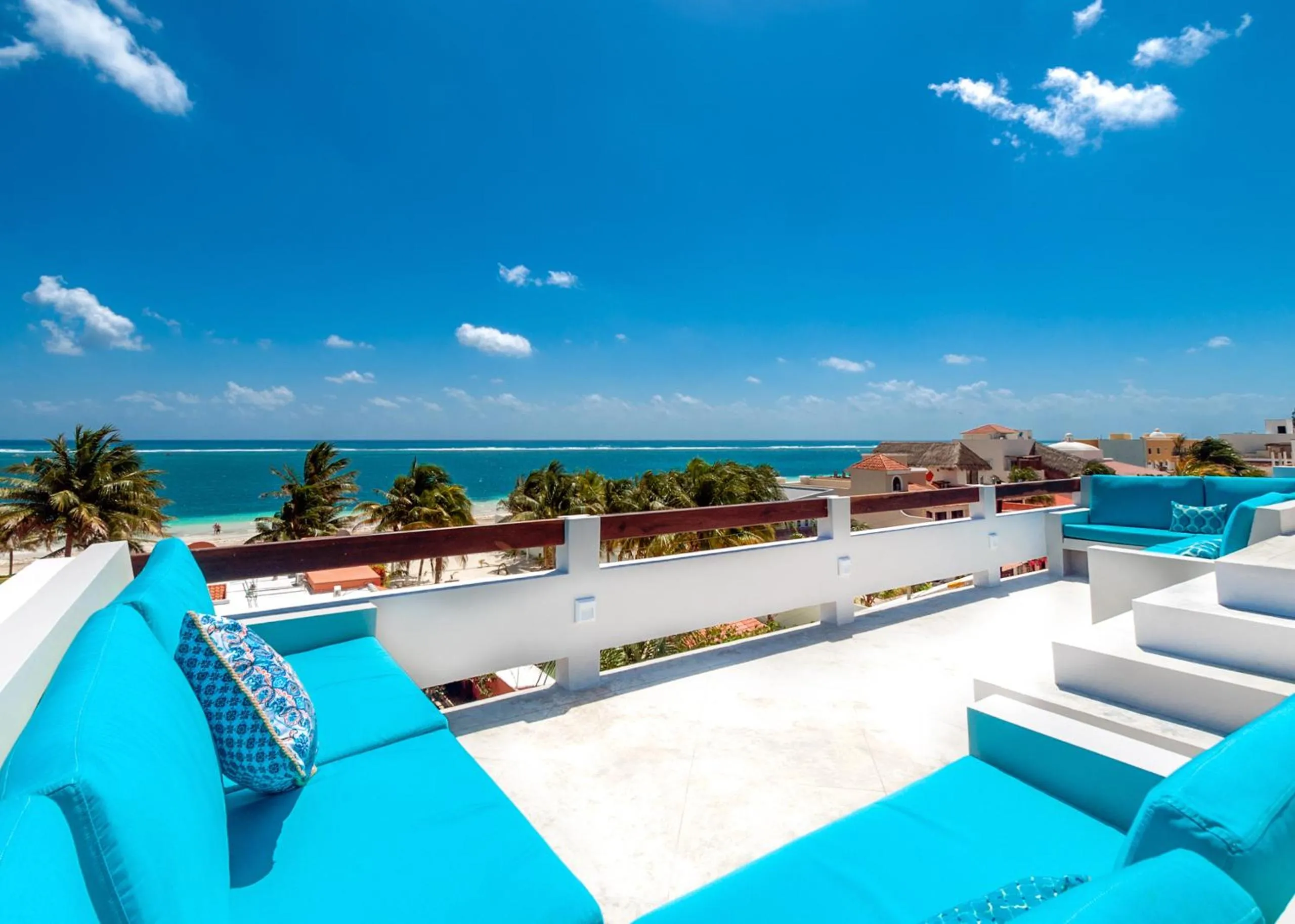 Casa Agua Azul - Family Getaway with Stunning Ocean Views