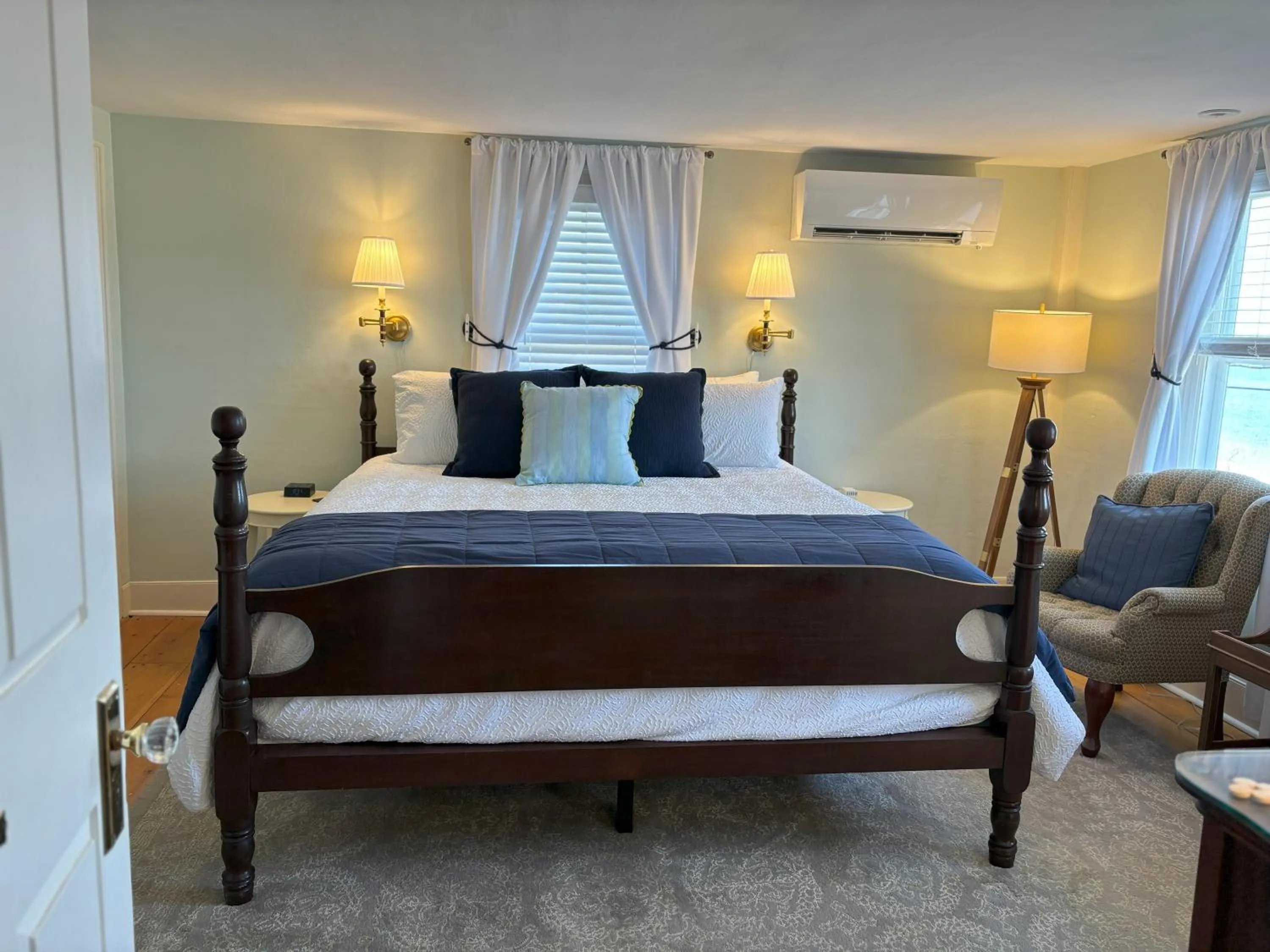 Bedroom, Bed in Spouter Inn Bed & Breakfast