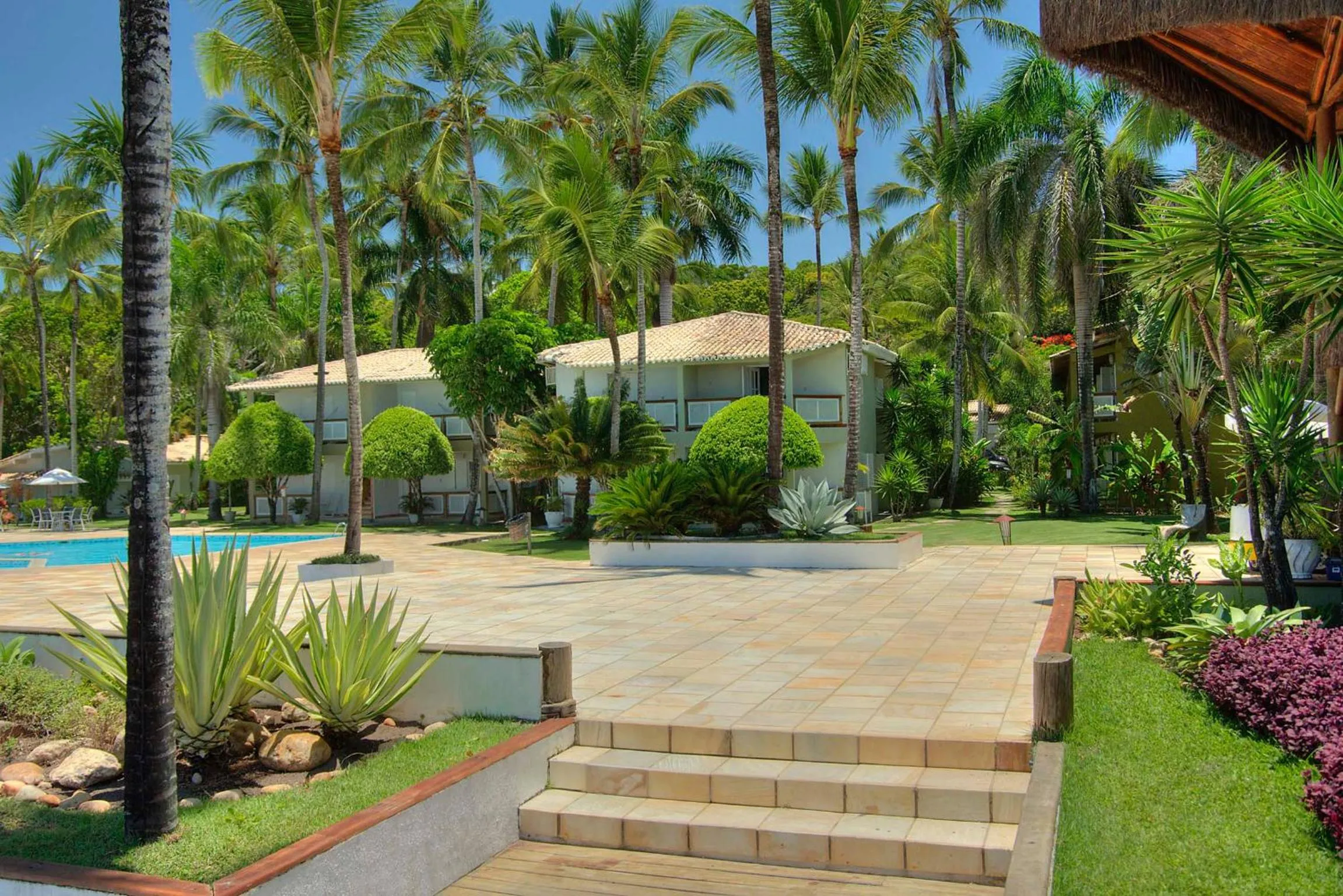 Swimming pool in Saint Tropez Praia Hotel