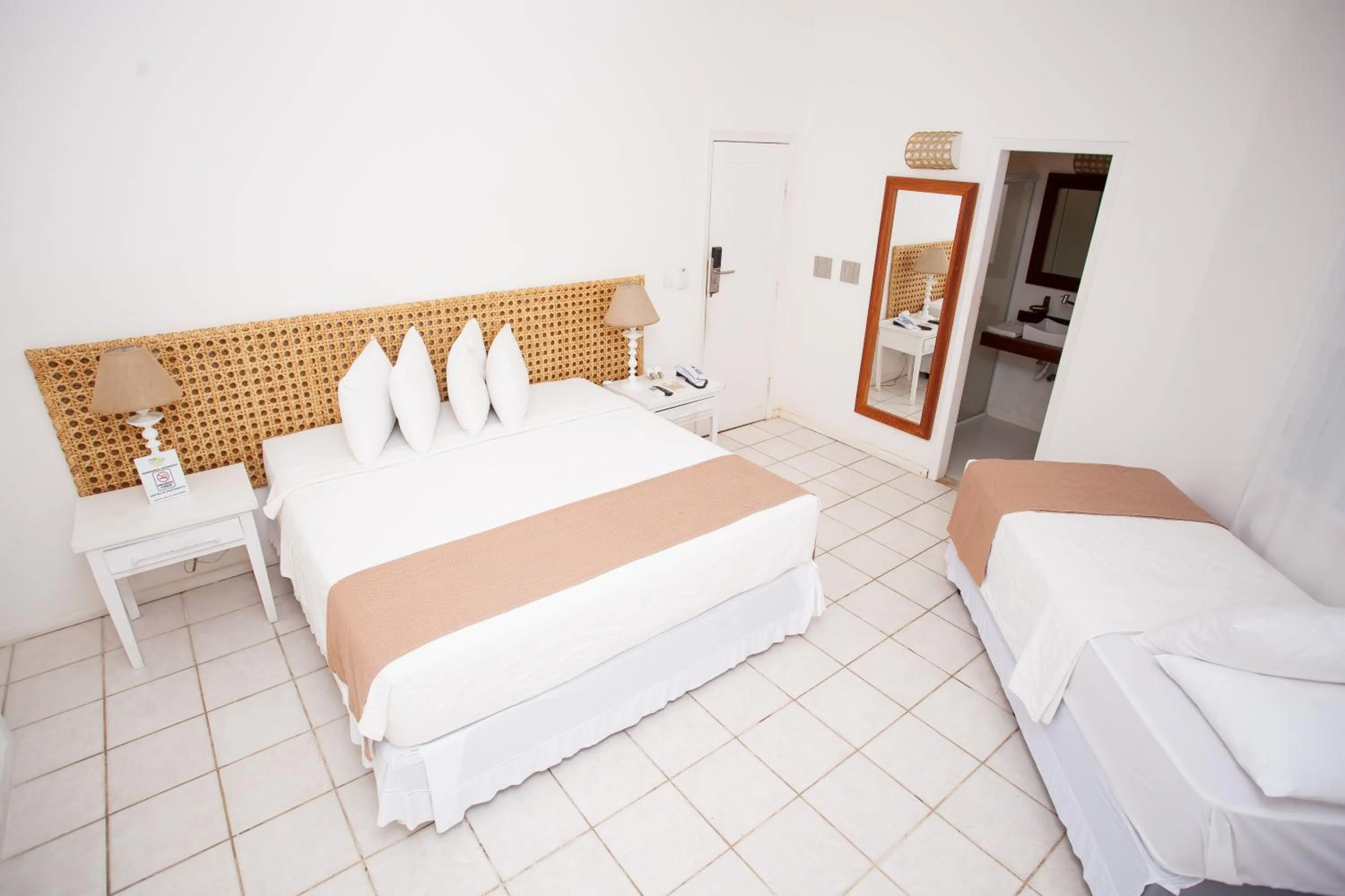 Deluxe Room in Saint Tropez Praia Hotel