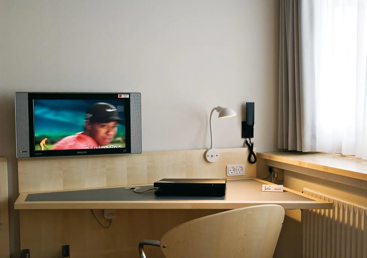 hair dresser in Konventum Conference Center