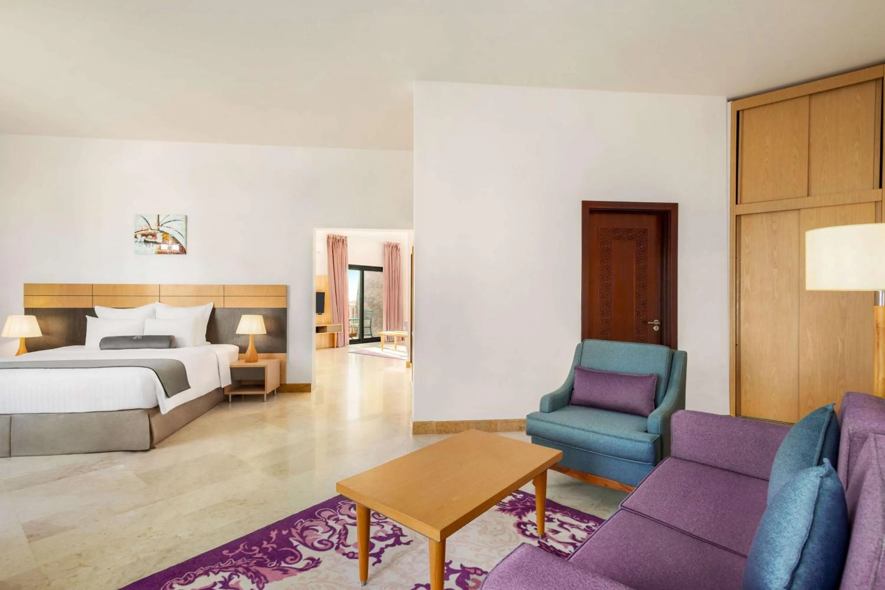 Bedroom, Bed in Wyndham Garden Salalah Mirbat