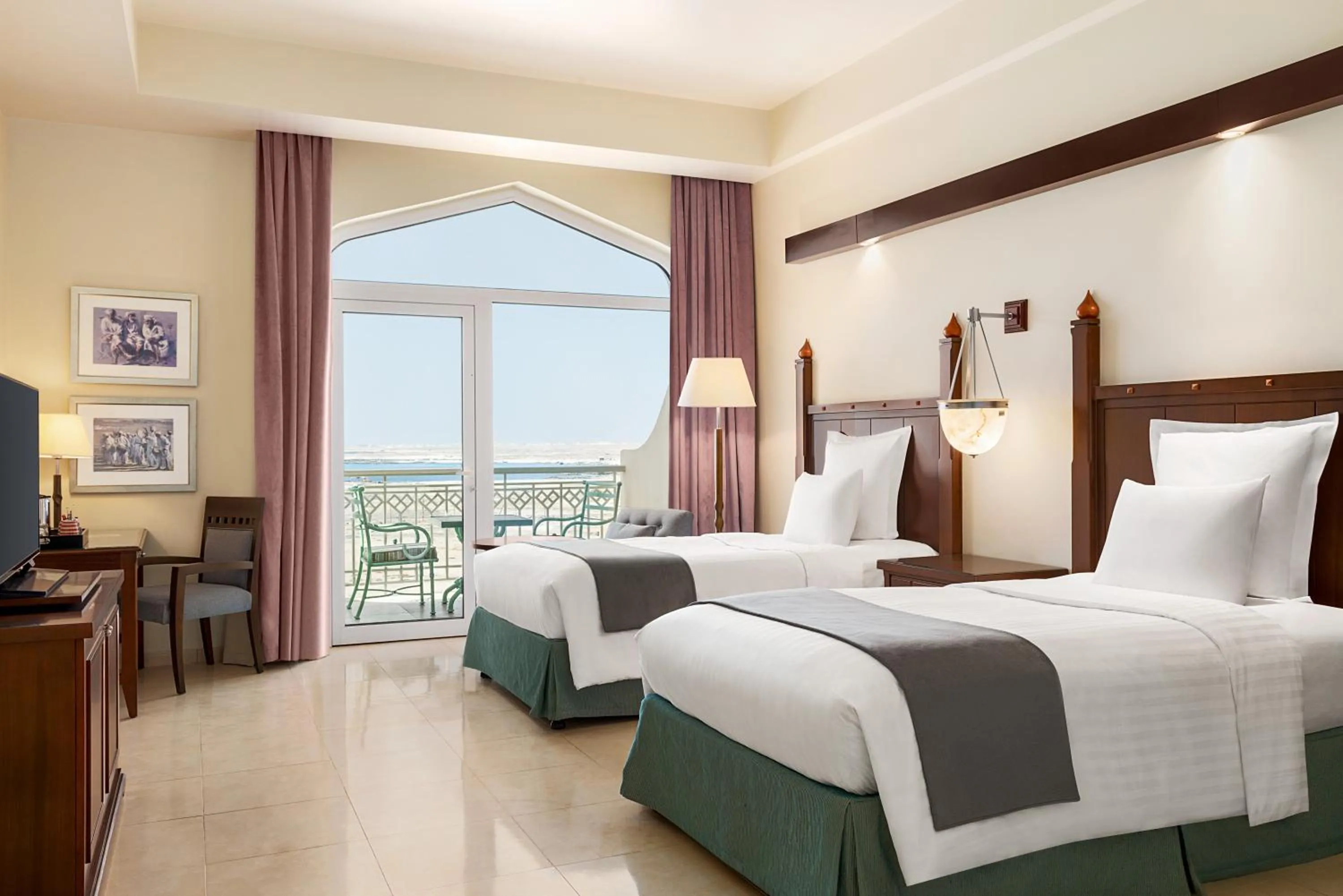 Photo of the whole room, Bed in Wyndham Garden Salalah Mirbat