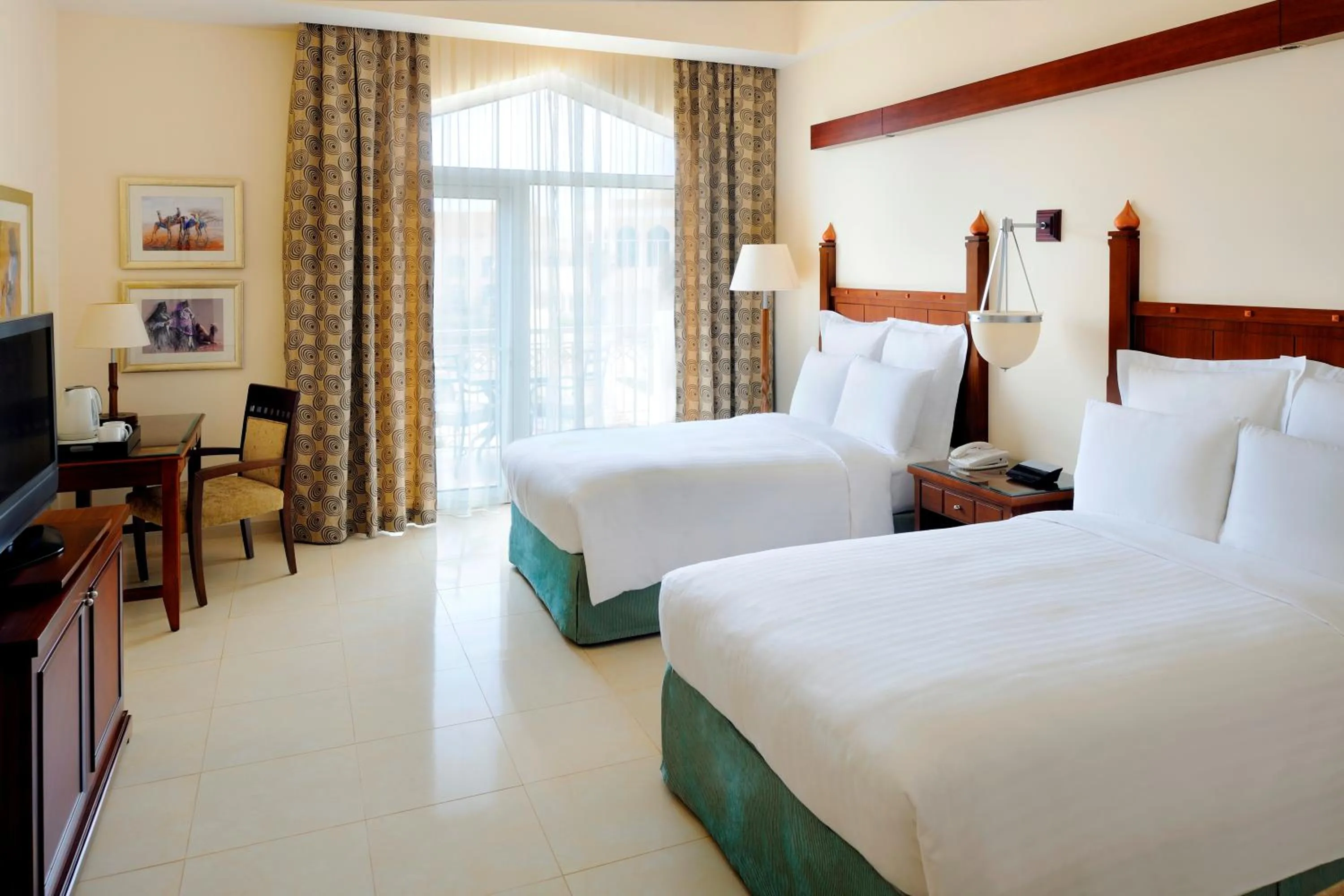 Bedroom, Bed in Wyndham Garden Salalah Mirbat