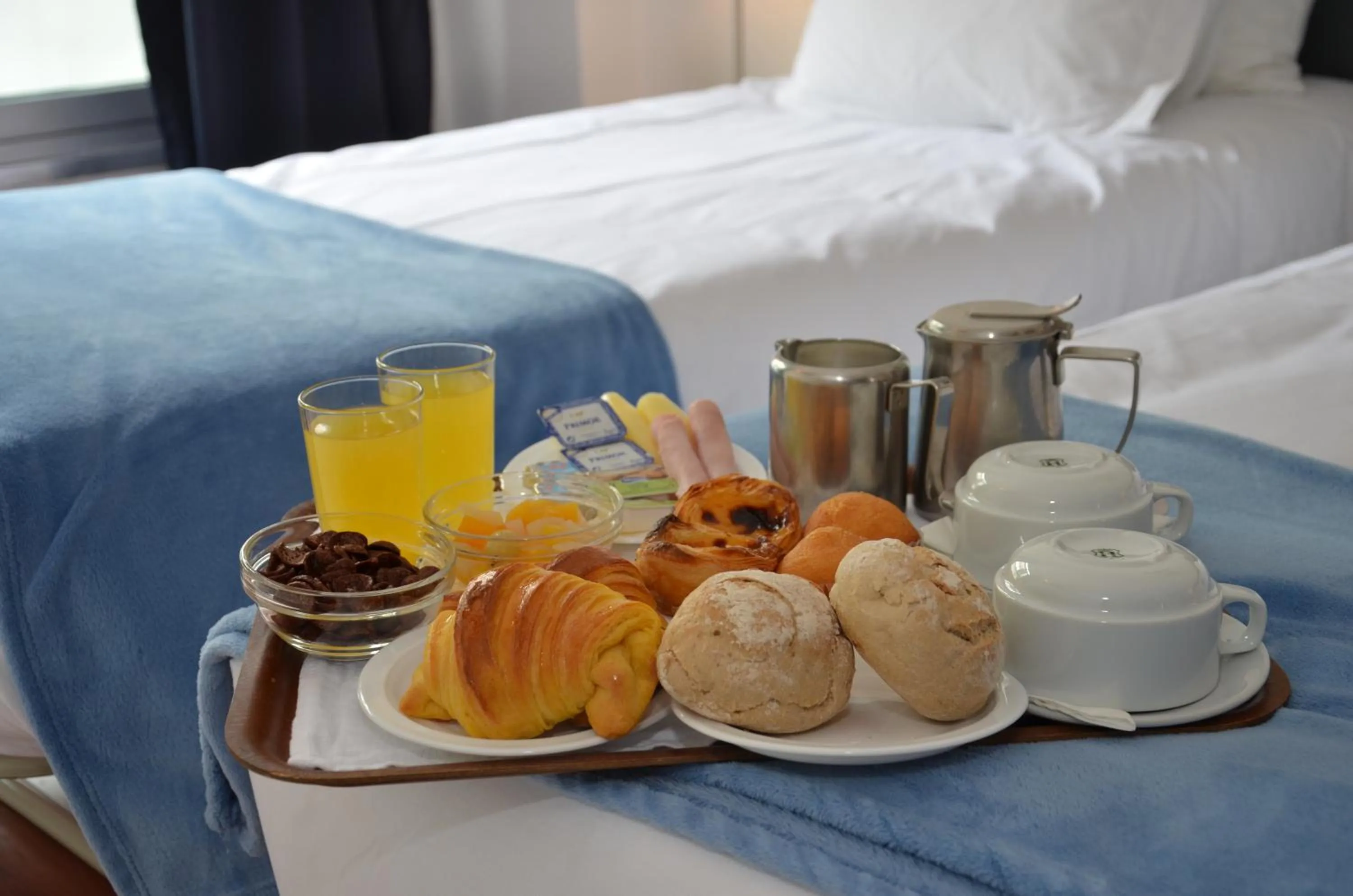 Food and drinks, Bed in Hotel Girassol