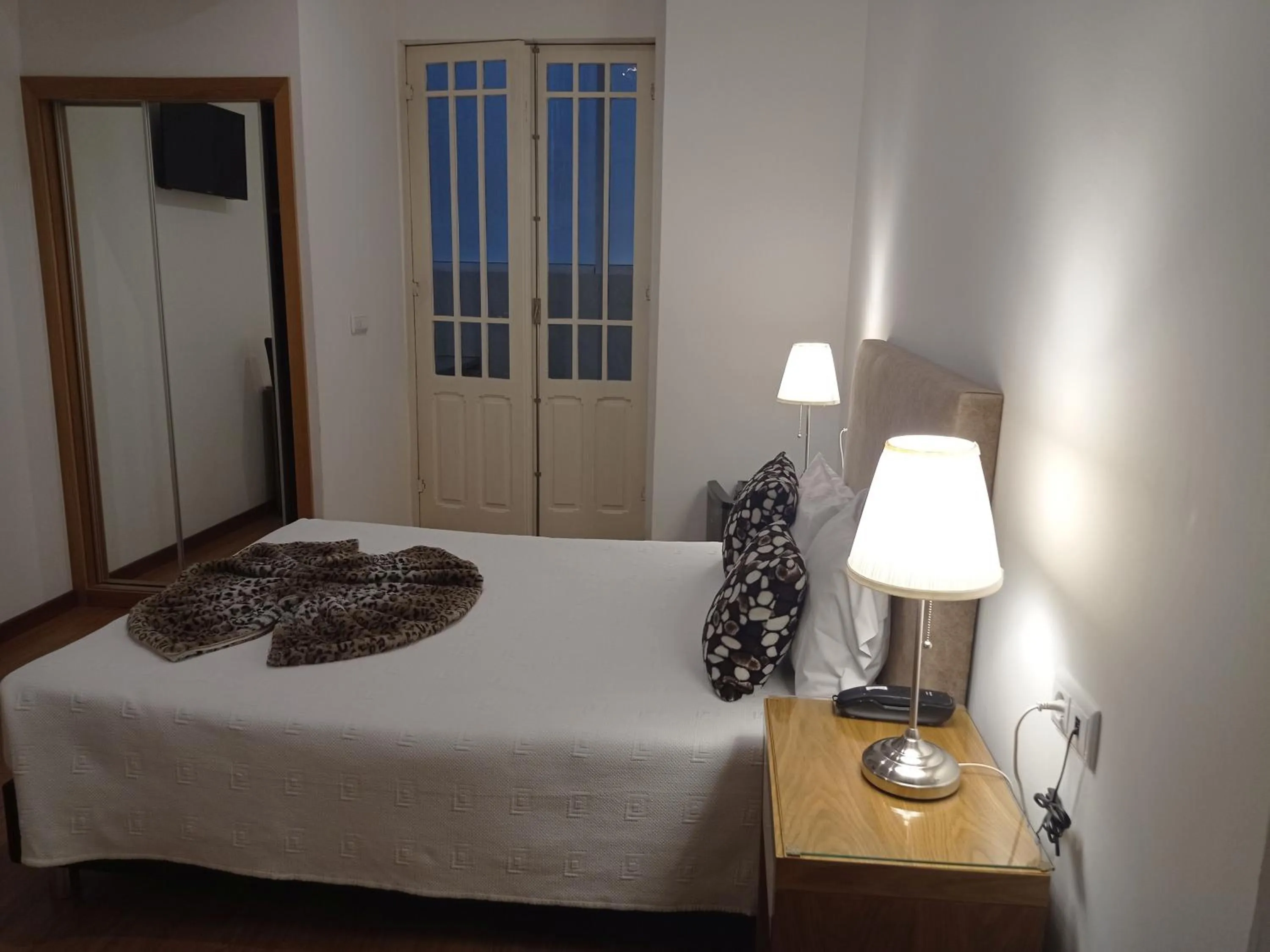 Property building, Bed in Hotel Paulista