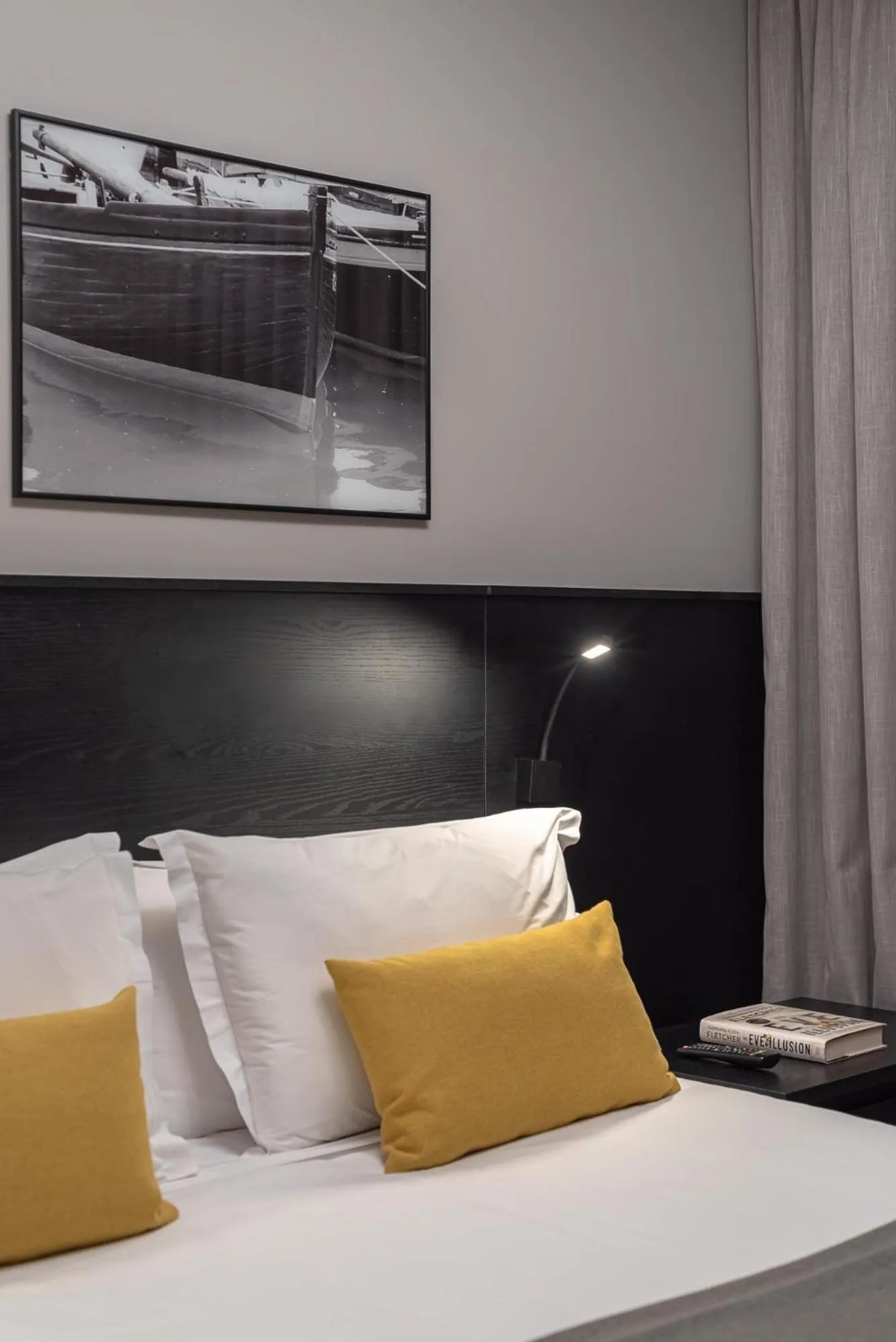 Bedroom, Bed in I am Design Hotel Campinas by Hotelaria Brasil