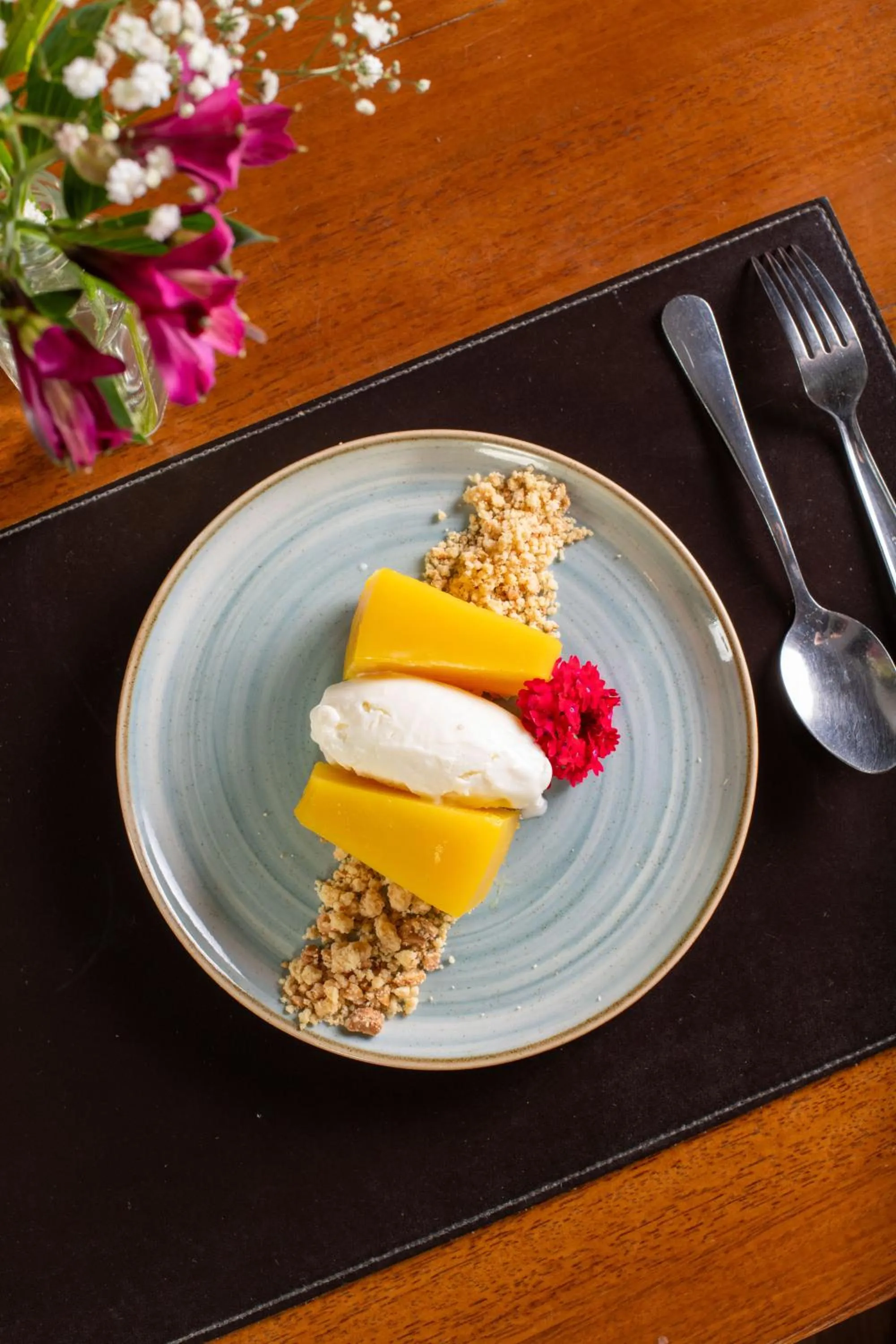 Restaurant/places to eat in I am Design Hotel Campinas by Hotelaria Brasil