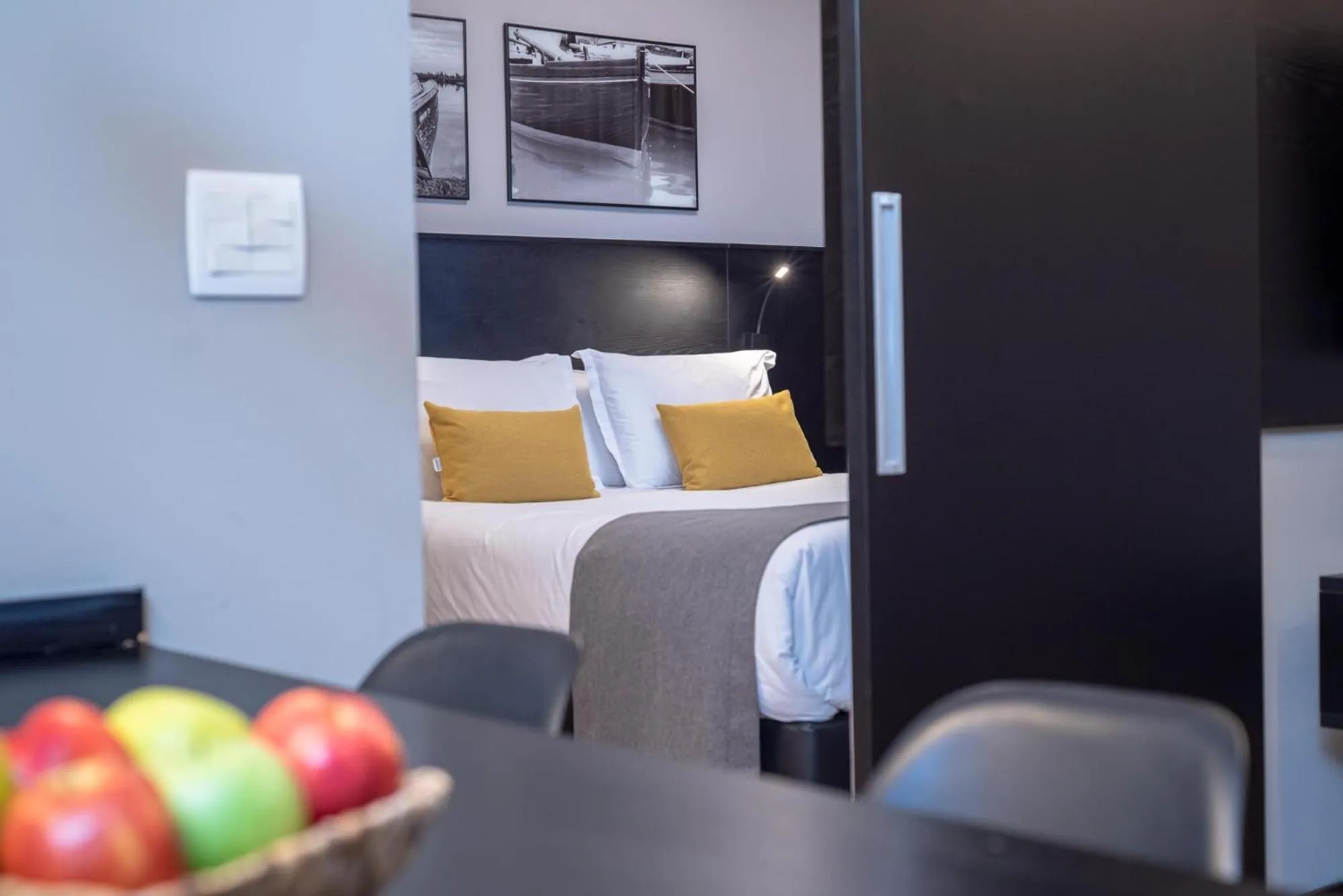 Bedroom, Bed in I am Design Hotel Campinas by Hotelaria Brasil