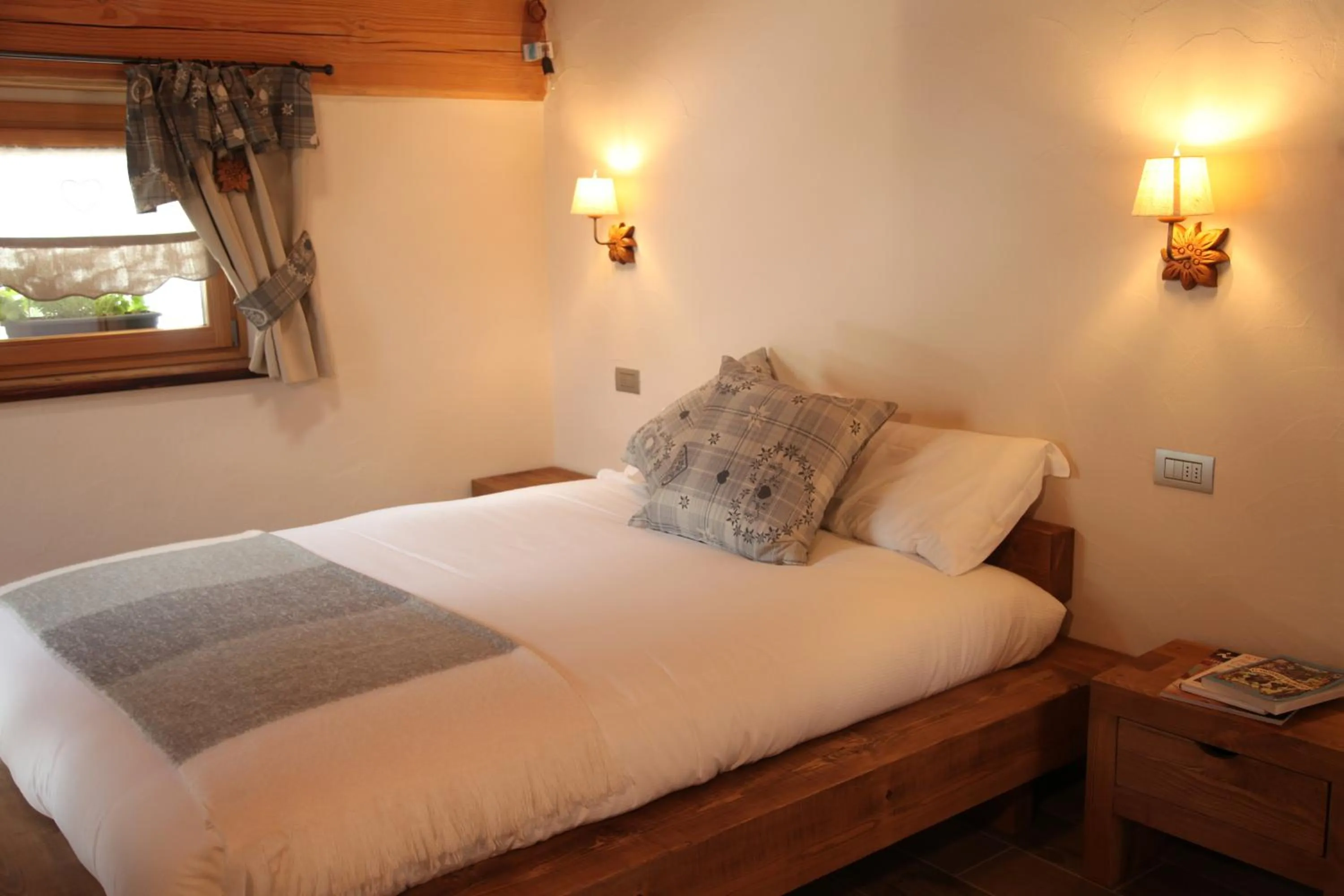 Bedroom, Bed in Mi Casa Tu Casa