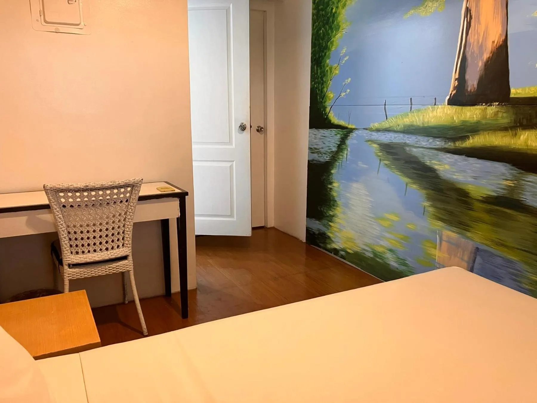 Bed in Spaces Hotel Makati