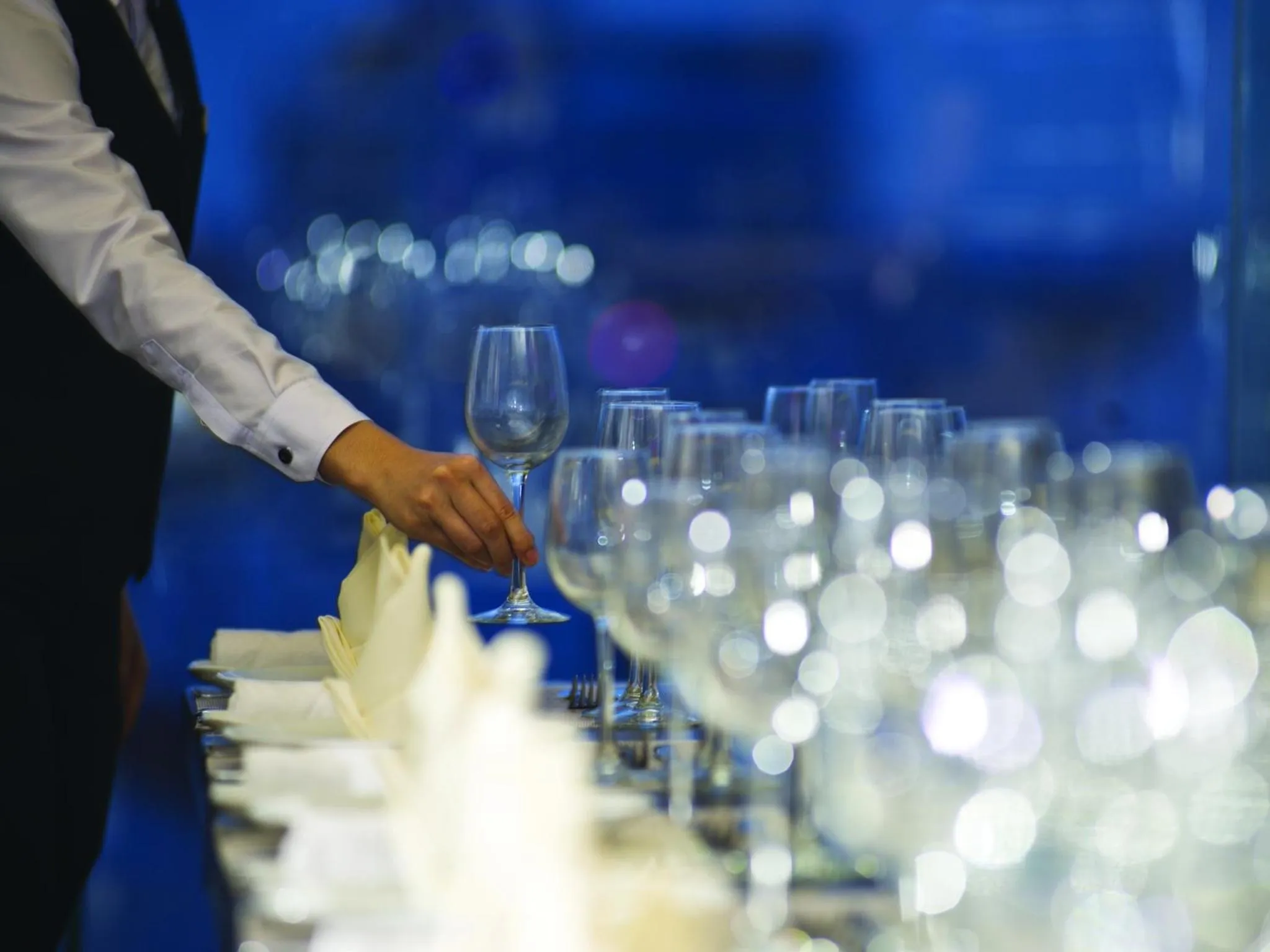 Restaurant/places to eat in Cherish Hue Hotel