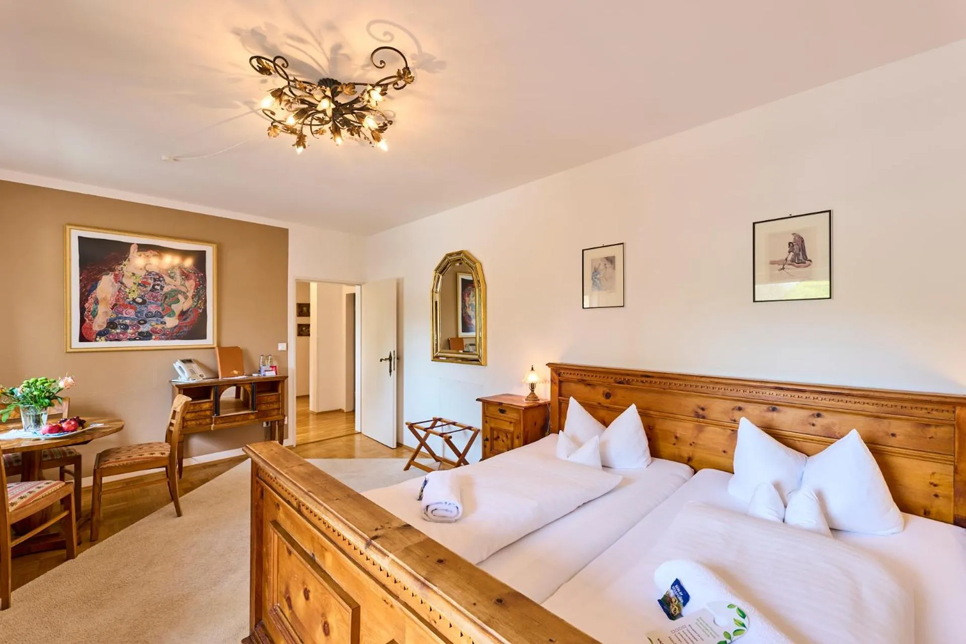 Photo of the whole room, Bed in Hotel Waldgasthof Buchenhain