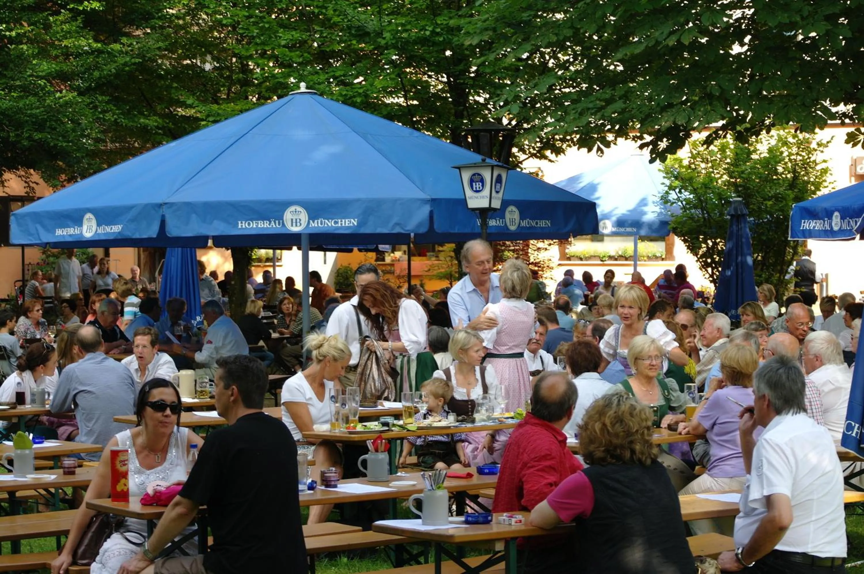 People in Hotel Waldgasthof Buchenhain