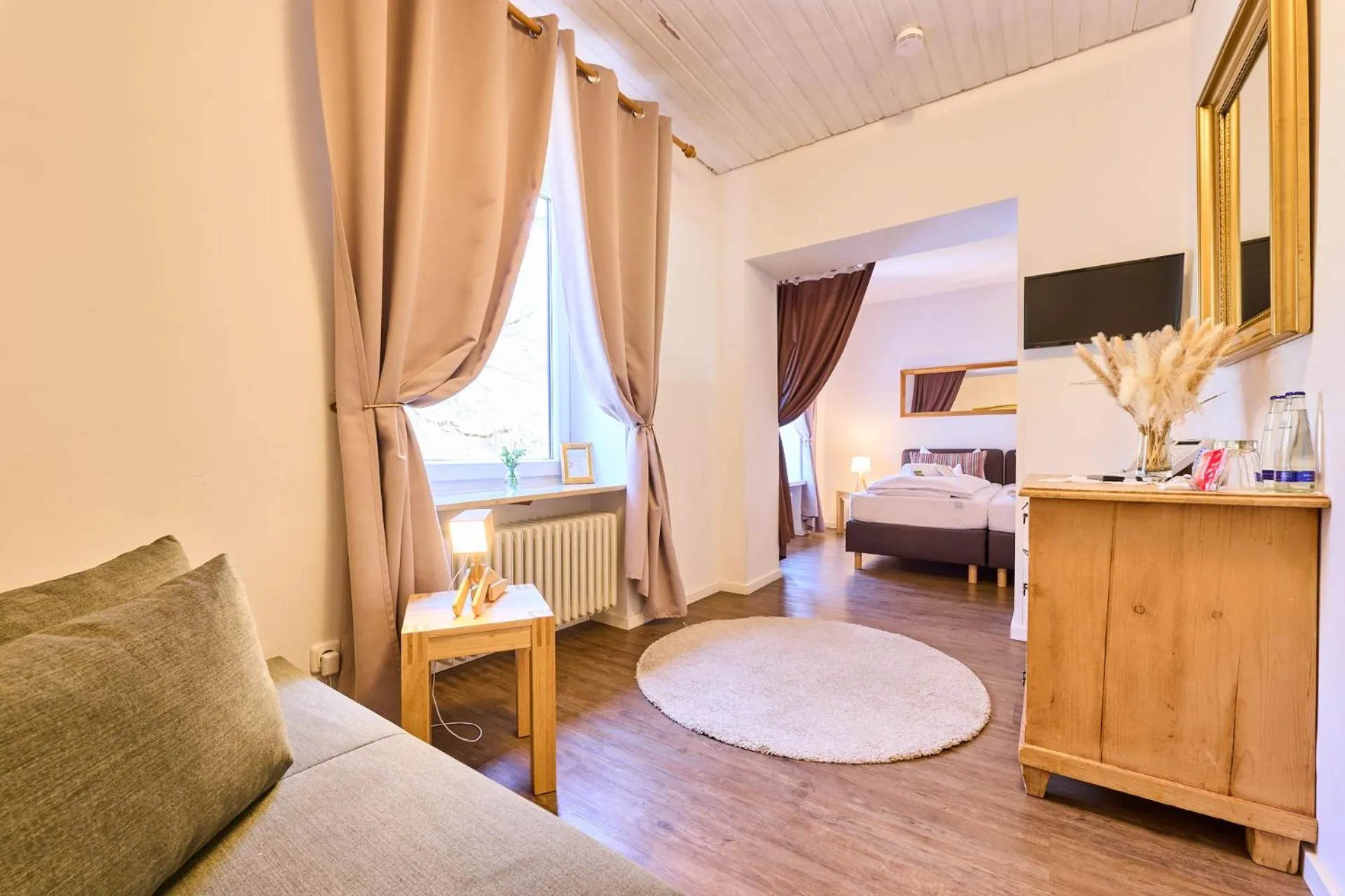 Photo of the whole room, Bed in Hotel Waldgasthof Buchenhain