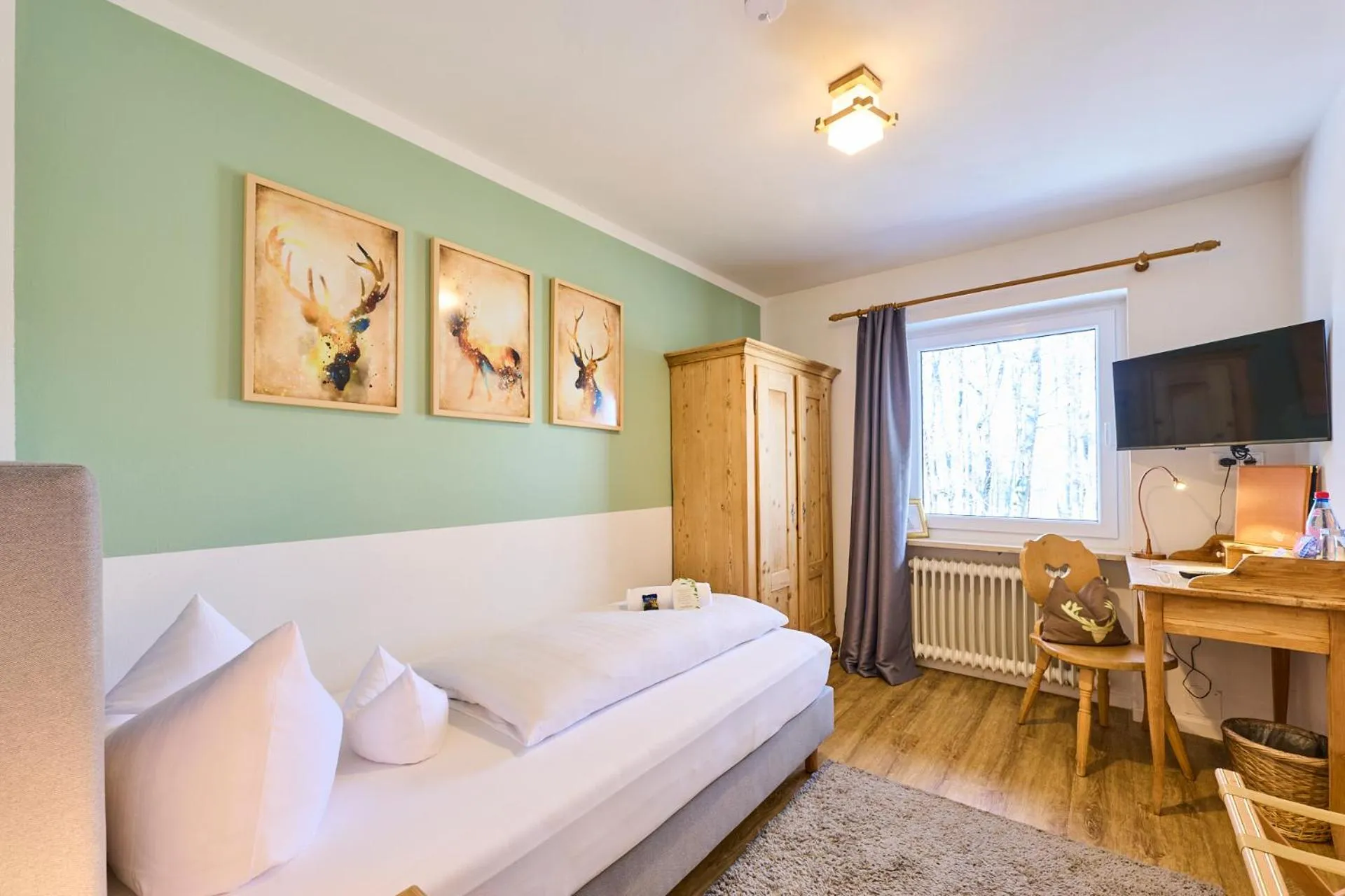 Photo of the whole room, Bed in Hotel Waldgasthof Buchenhain