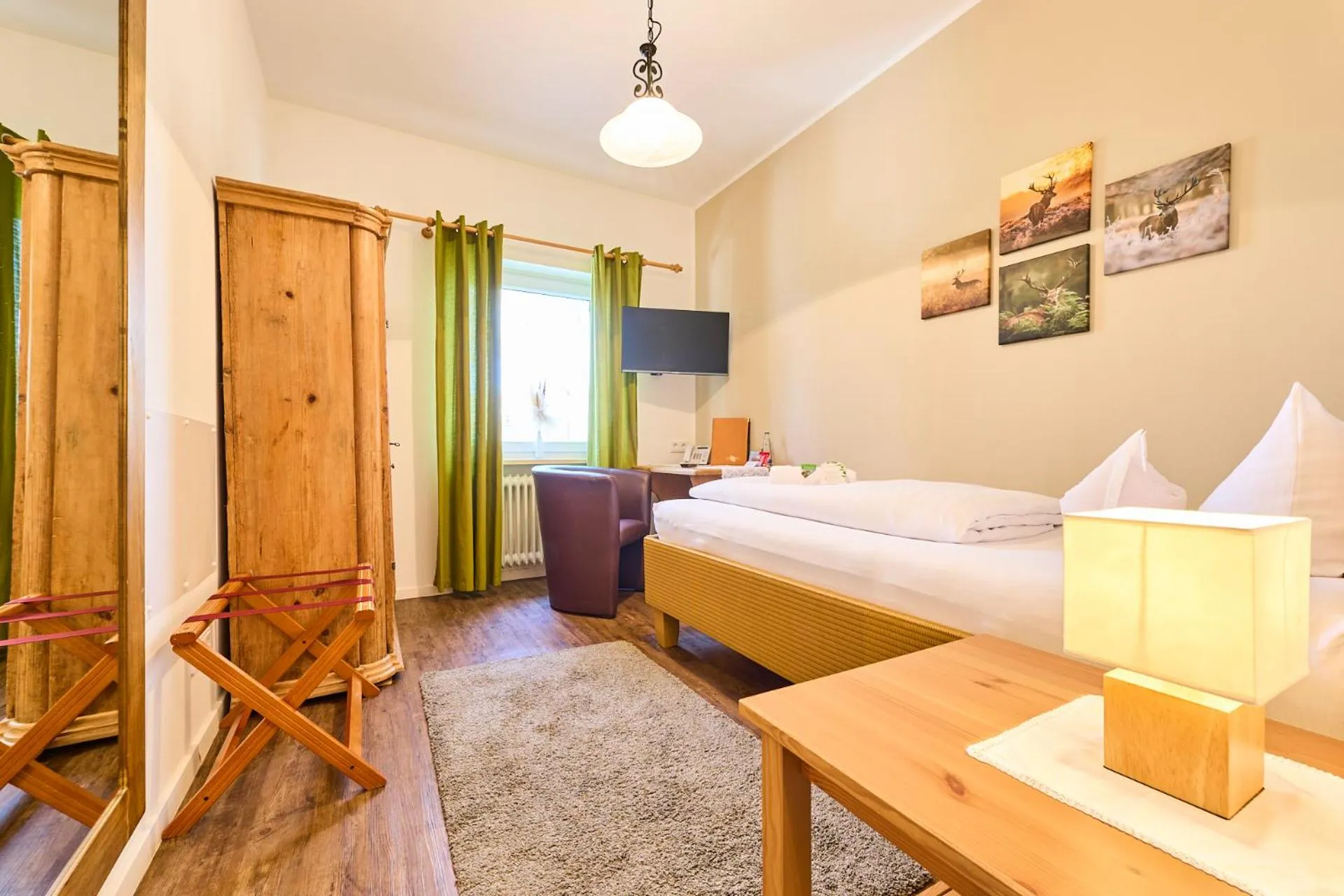 Photo of the whole room, Bed in Hotel Waldgasthof Buchenhain