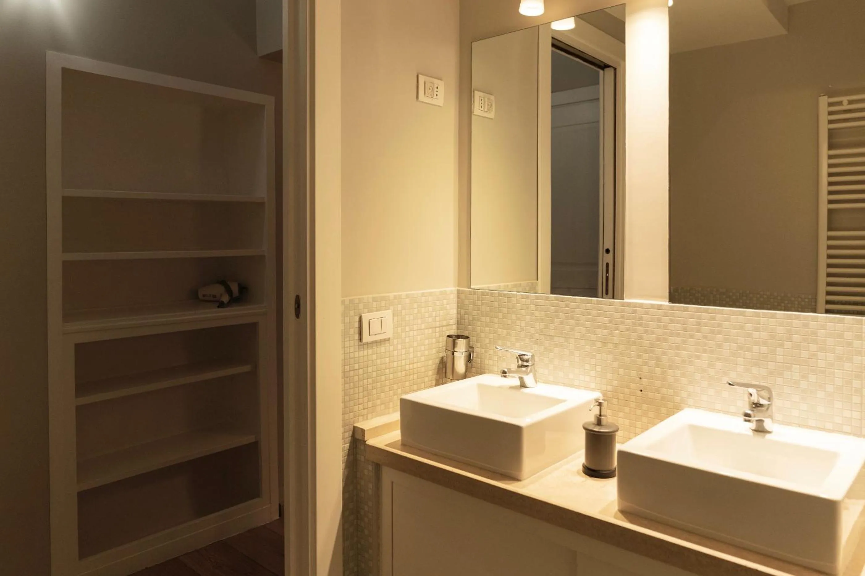 Bathroom in TrastevereInn