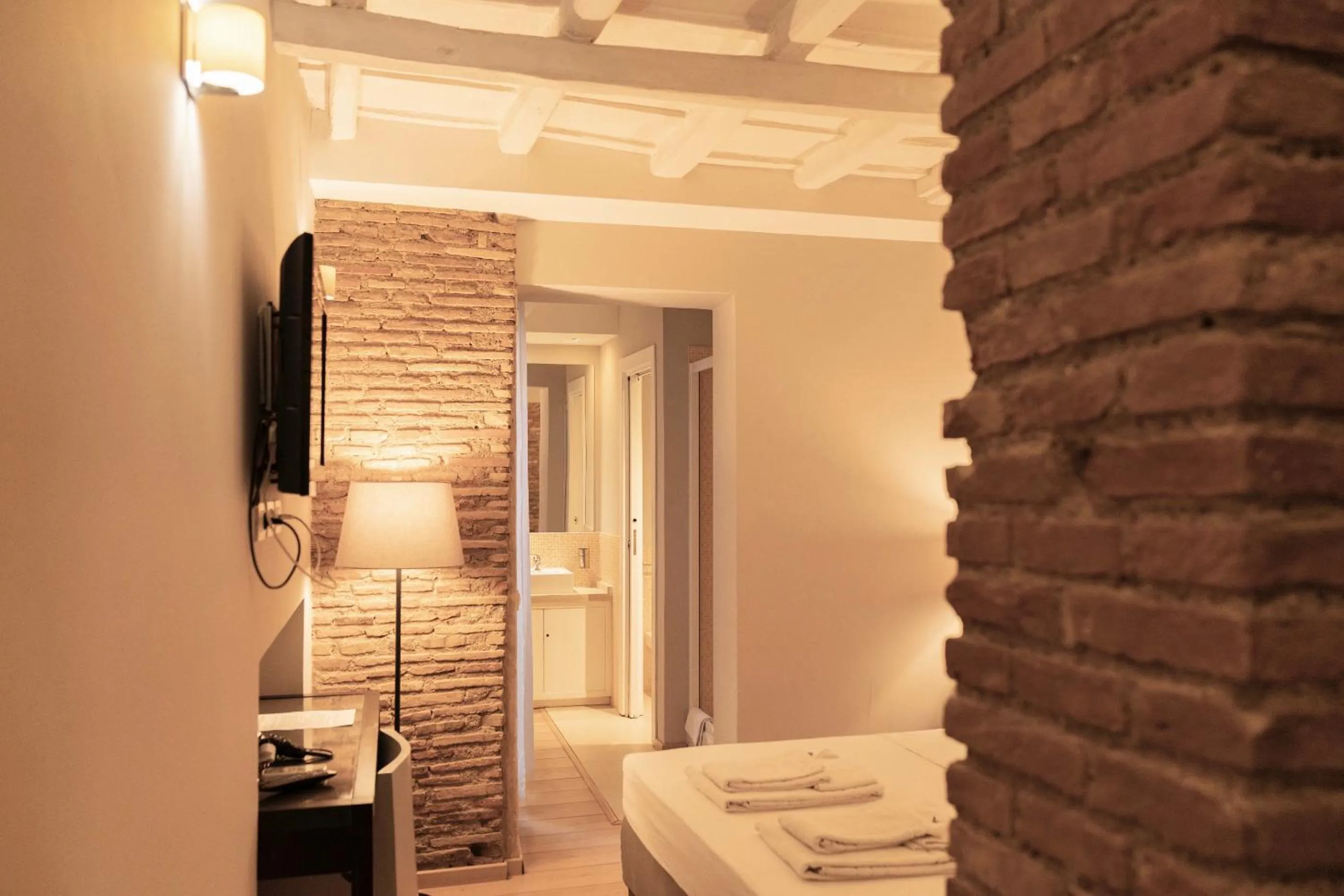 Bedroom, Bed in TrastevereInn