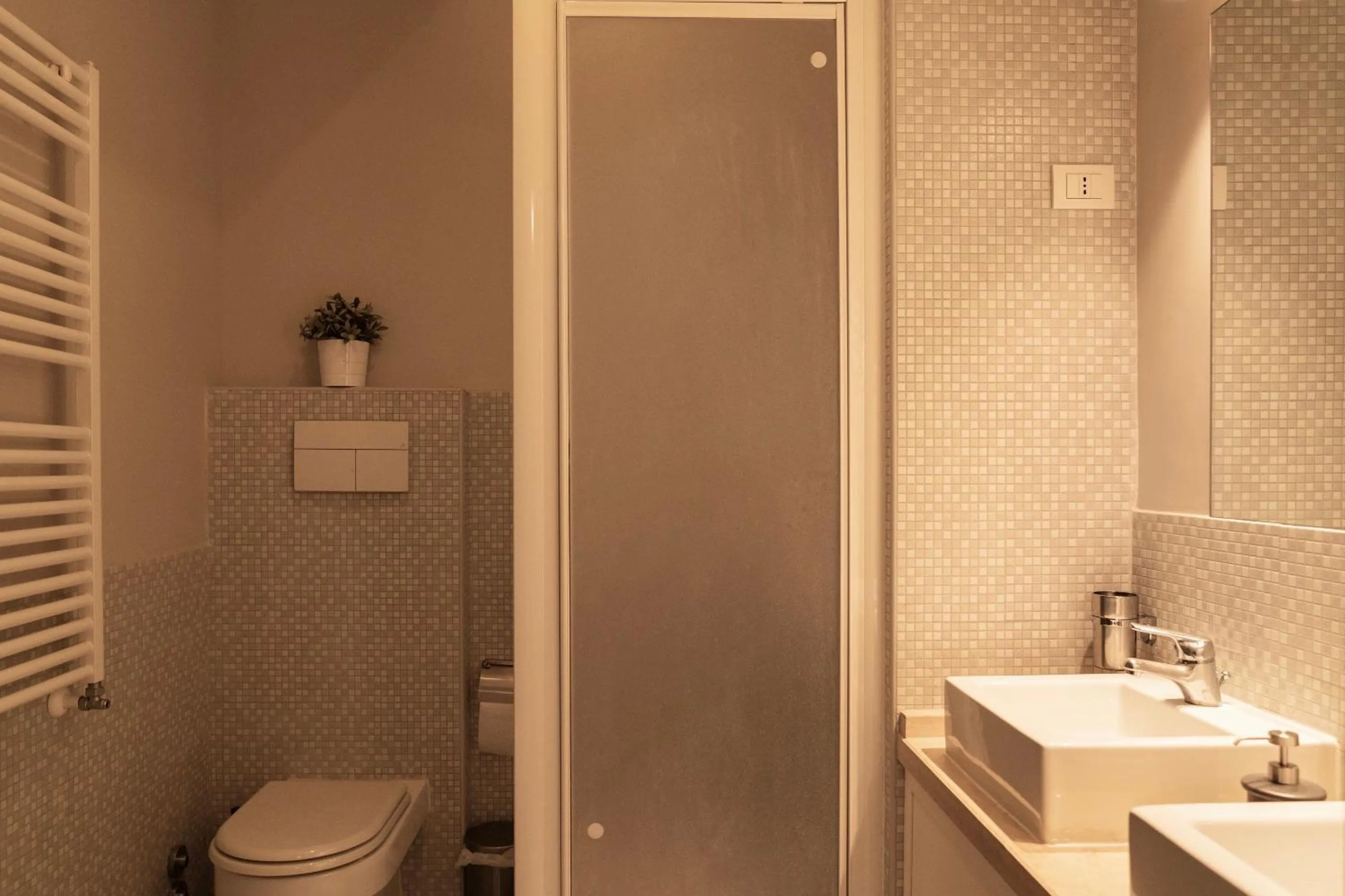 Bathroom in TrastevereInn