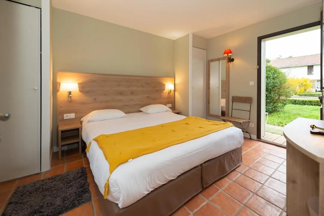 Bed in Le Gingko - Hotel du Golf Parc Robert Hersant