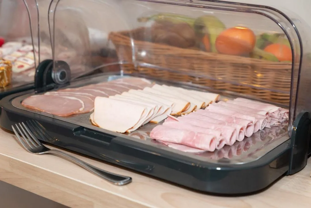 Buffet breakfast in Le Gingko - Hotel du Golf Parc Robert Hersant