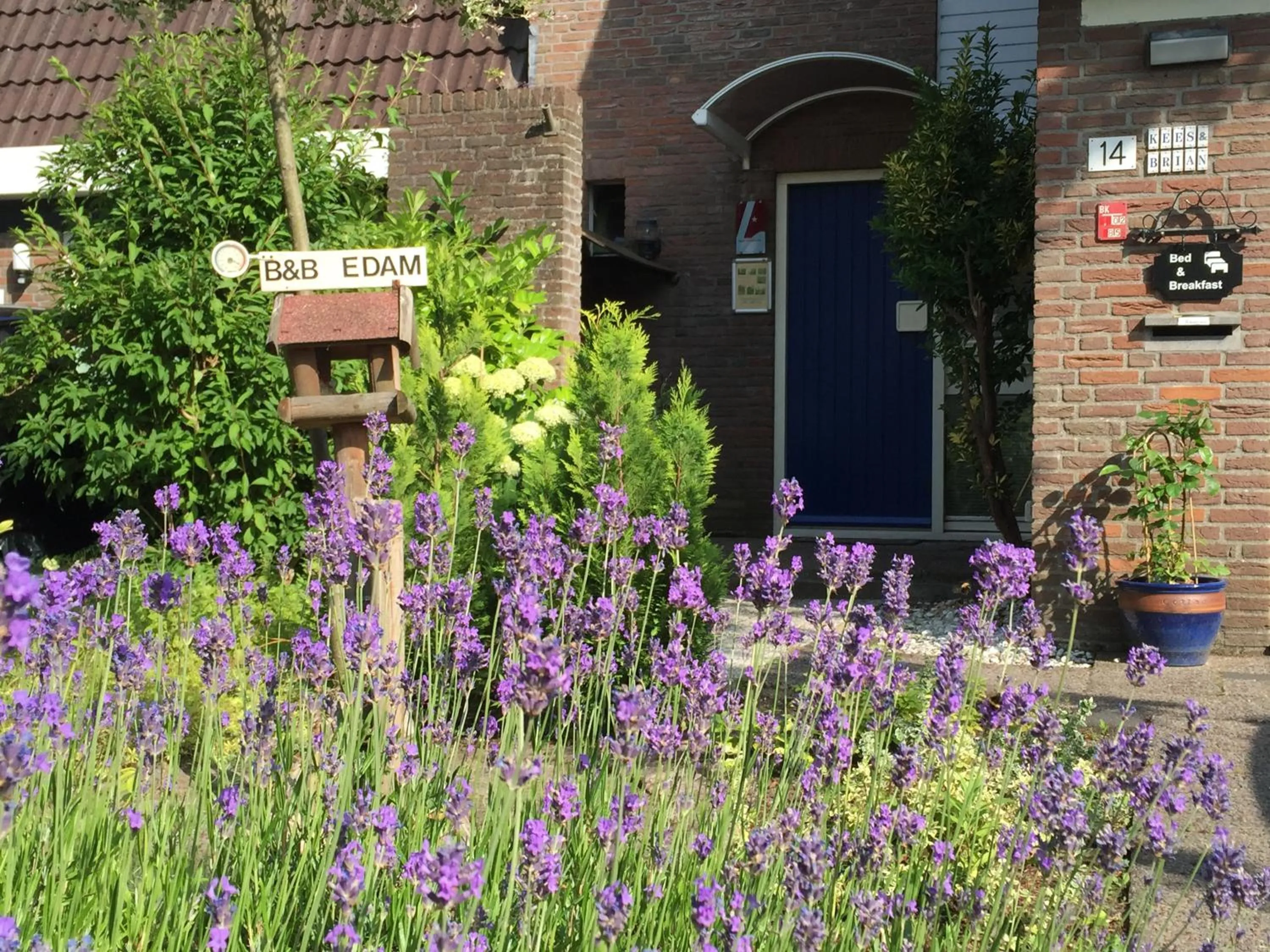 Facade/entrance in B&B-Edam
