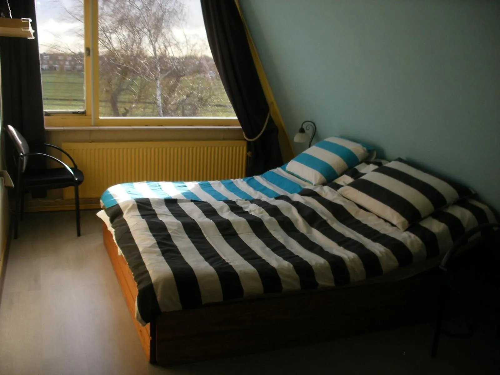 Bed in B&B-Edam
