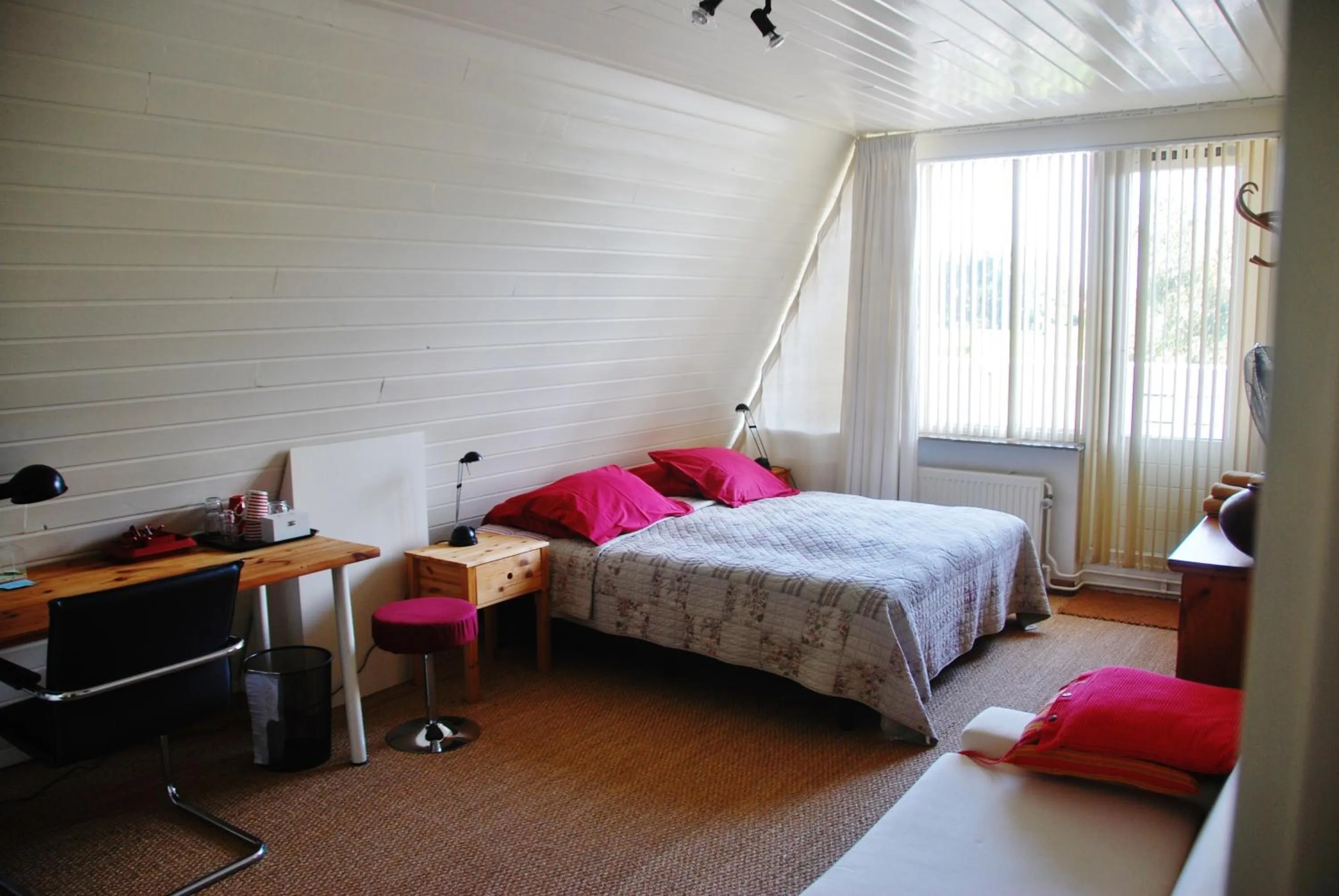 Bed in B&B-Edam
