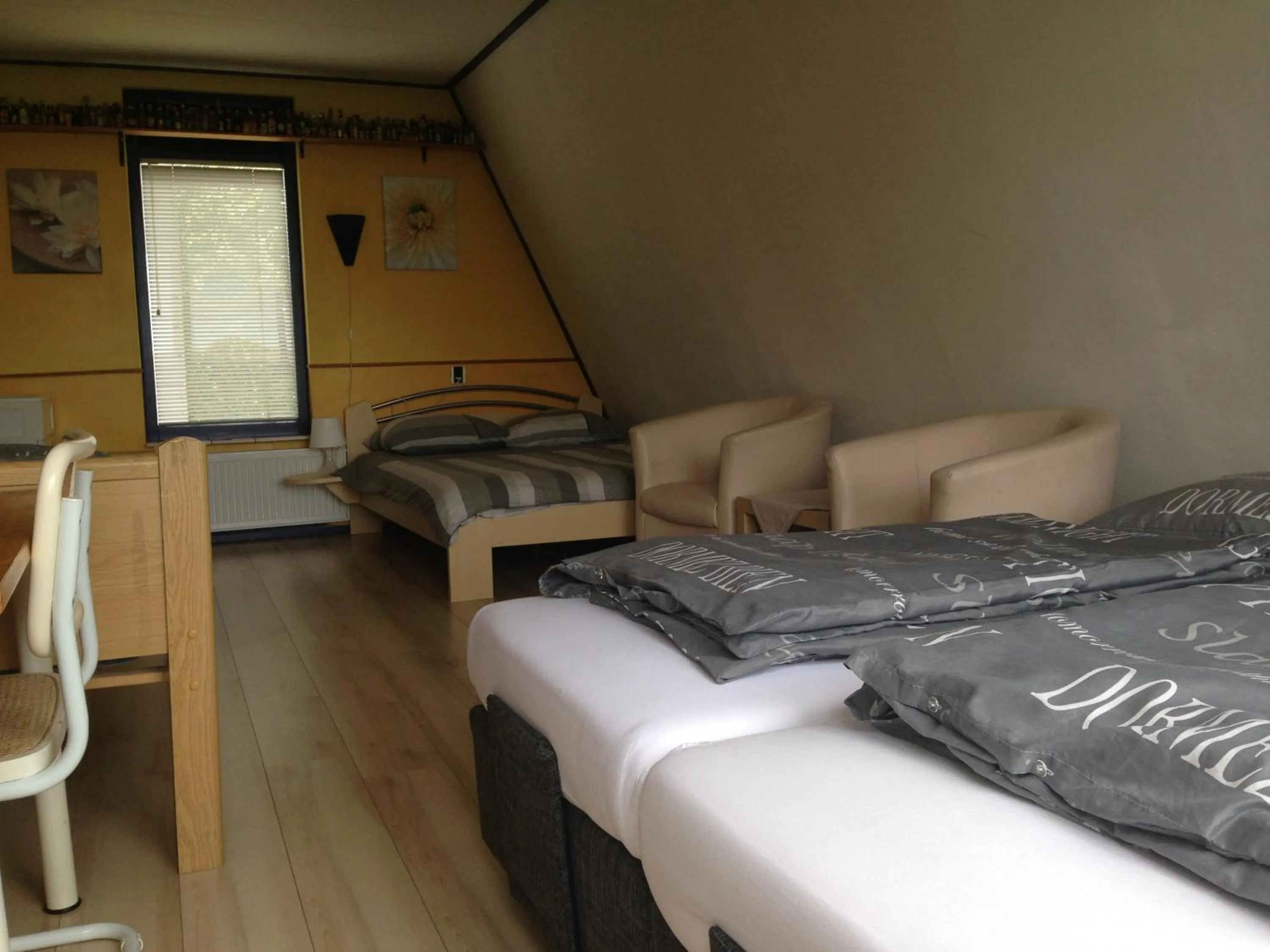 Photo of the whole room, Bed in B&B-Edam