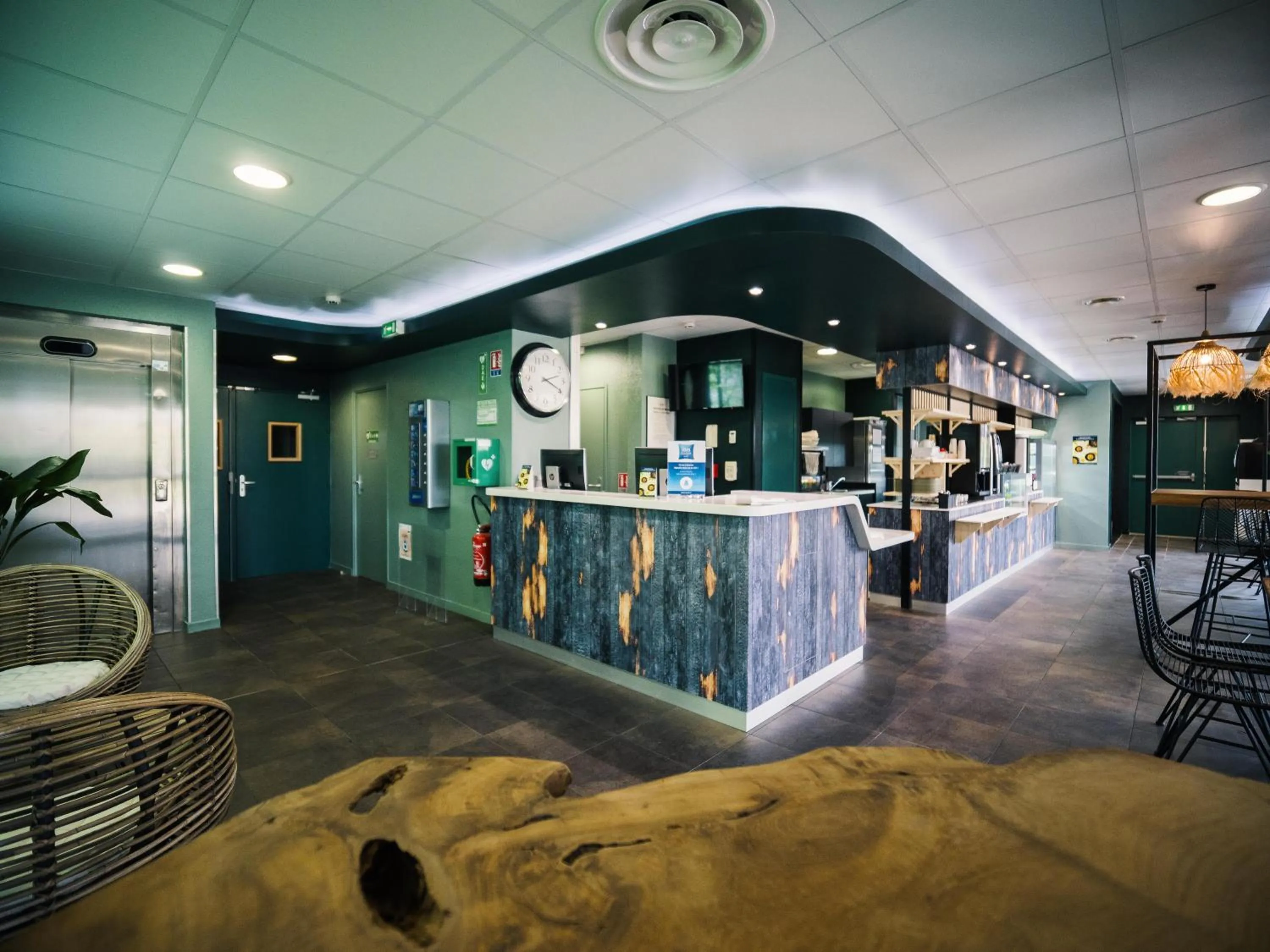 Property building in ibis budget Bordeaux Aéroport